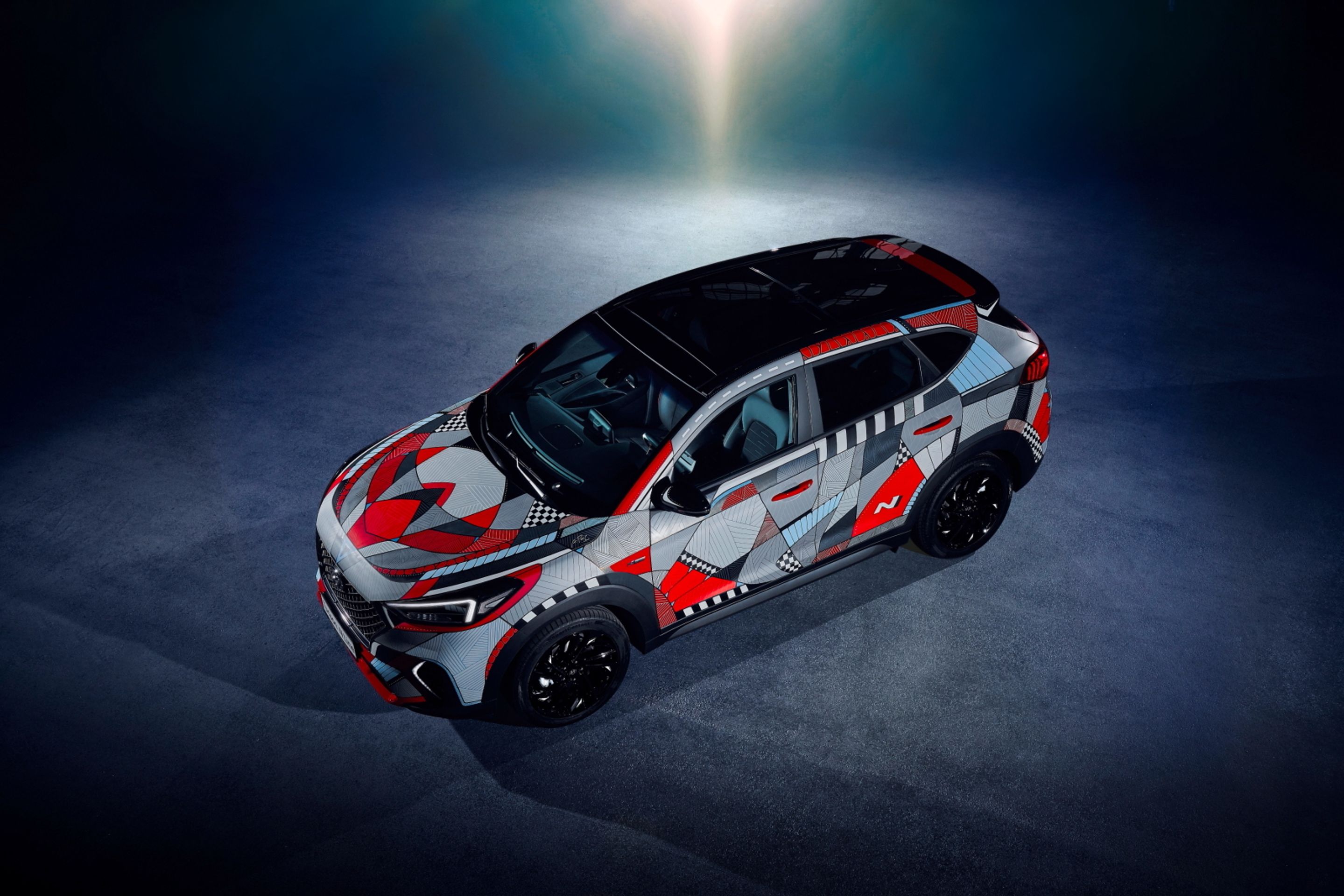 Hyundai Tucson N Line - 10 - Fotogalerie: Tucson N Line jako umělecké dílo (6/12)
