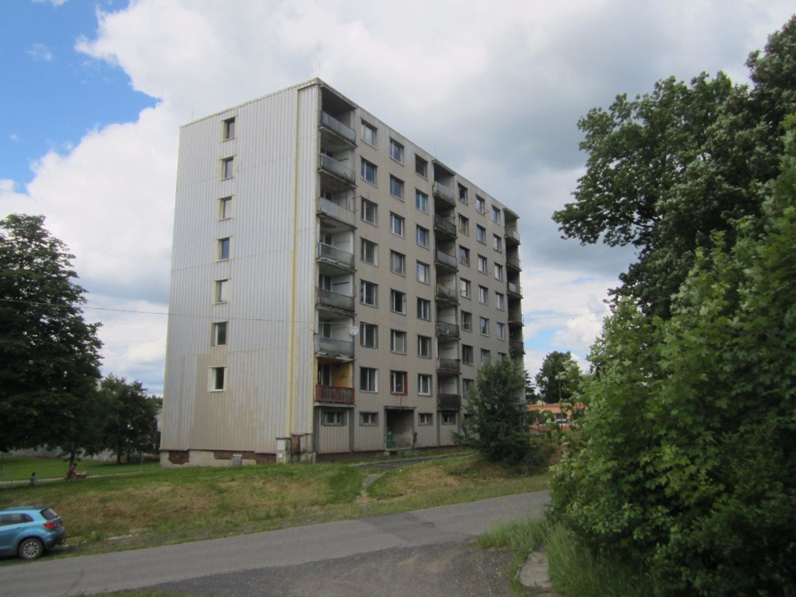Dražby nemovitostí - Bytová jednotka v obci Rovná u Sokolová - GALERIE: Dražby nemovitostí (41/46)