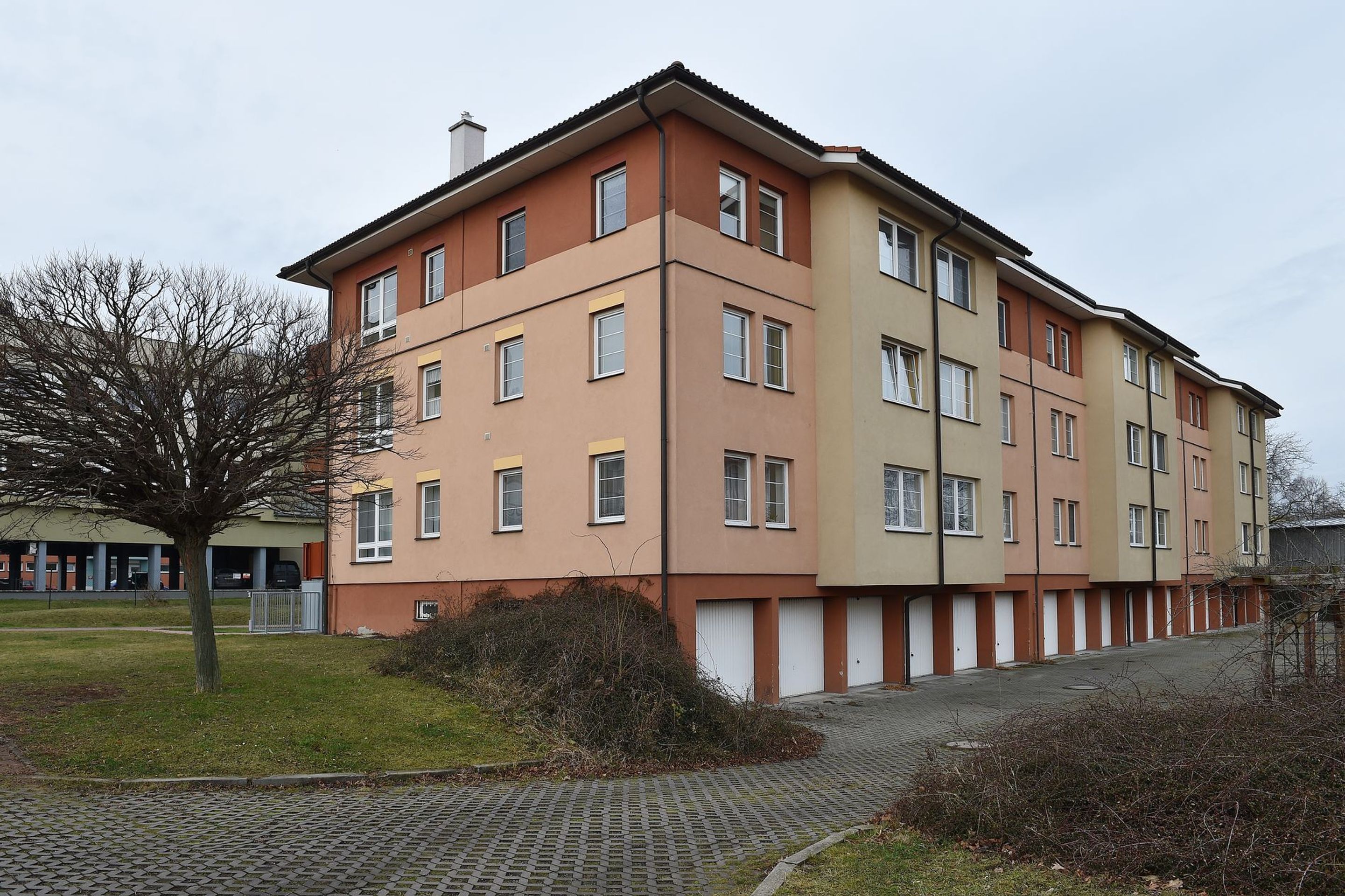 Bydliště Jiřího Drahoše - 2 - GALERIE: Nemovitosti Jiřího Drahoše (1/14)