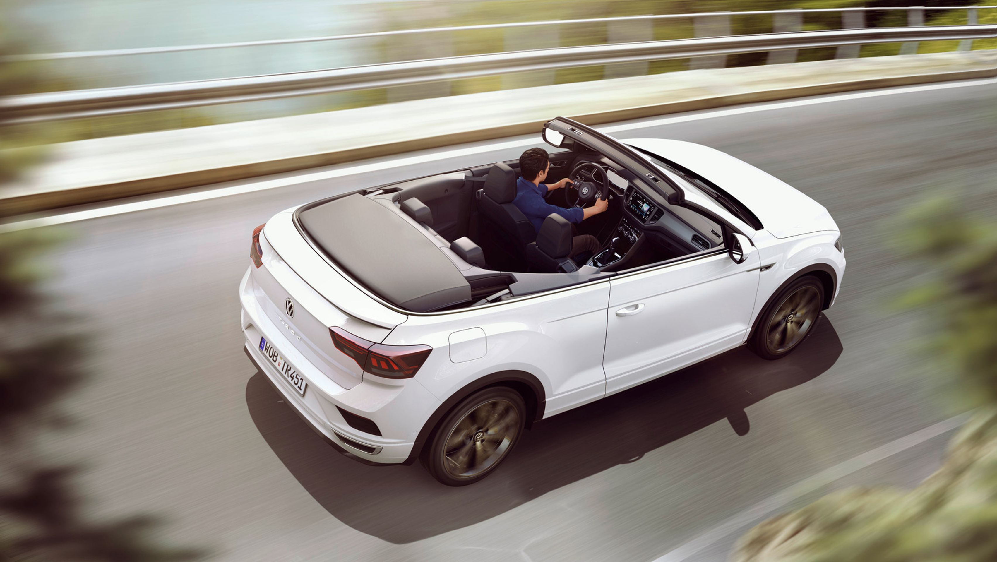 Nový T-Roc Cabriolet - 24 - Fotogalerie: Crossover VW T-Roc přijde o střechu (13/16)