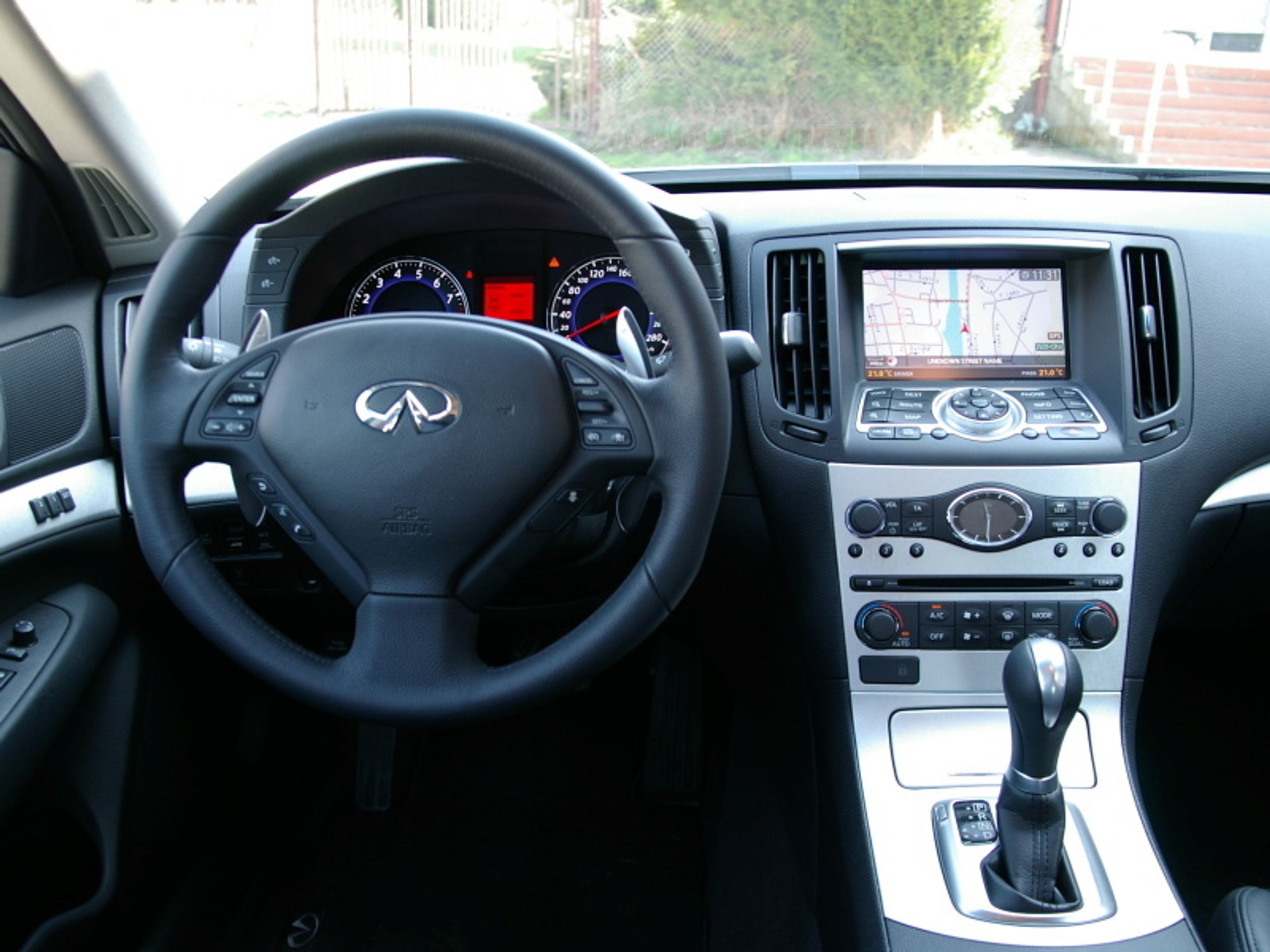 Infiniti G37x - GALERIE Infiniti G37x (4/6)