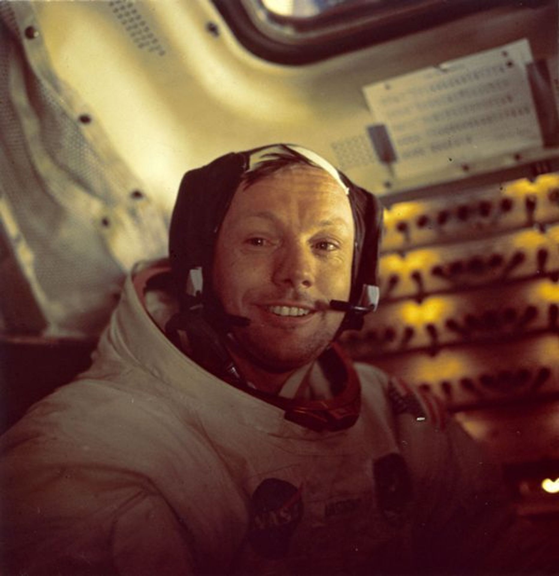 Neil Armstrong na měsíci - 9 - NASA chystá výprodej. Je libo záznam EKG prvního muže na měsíci? (8/16)