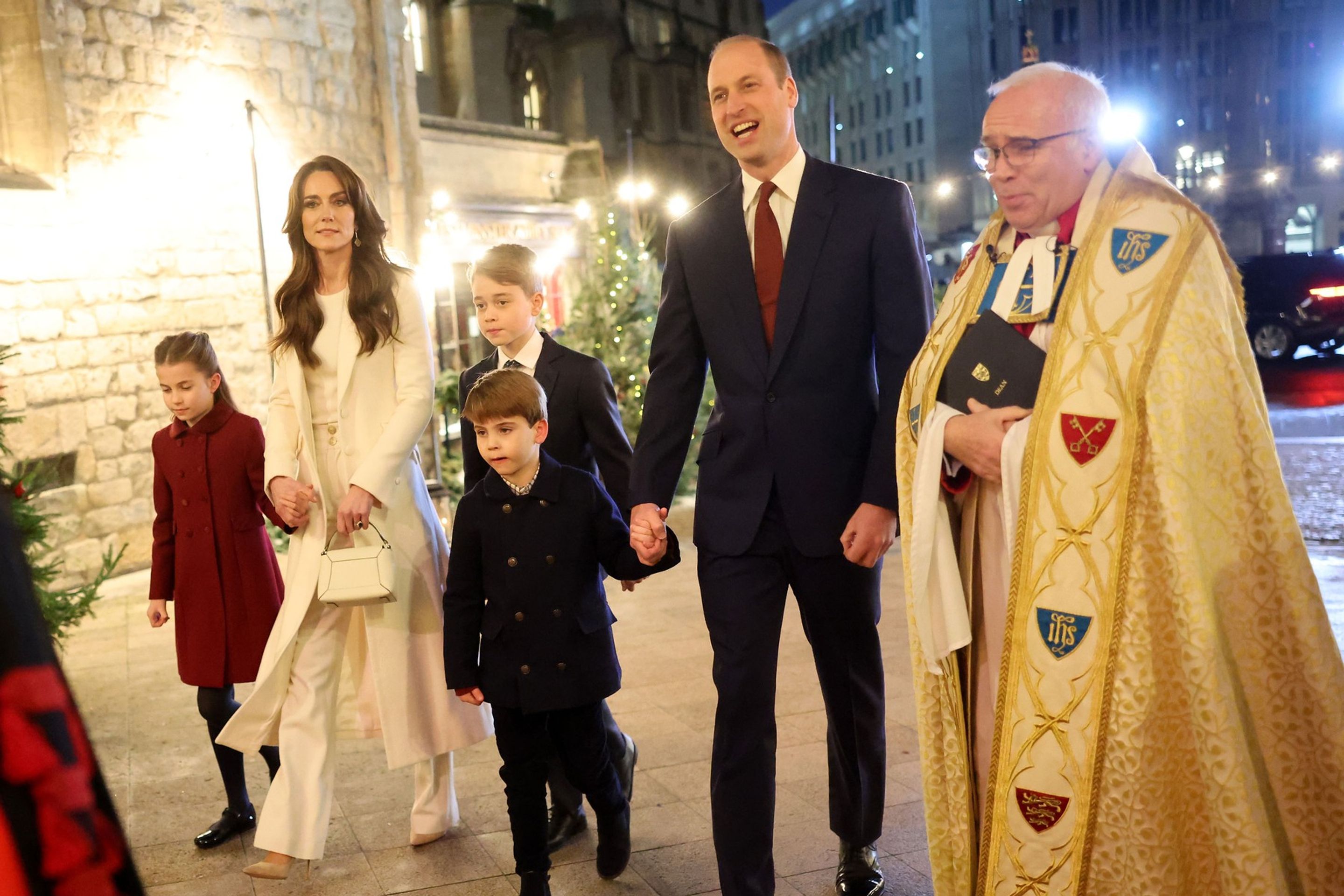 Princezna Kate a princ William s dětmi, 8. 12. 2023 - Princezna Kate a princ William (16/33)