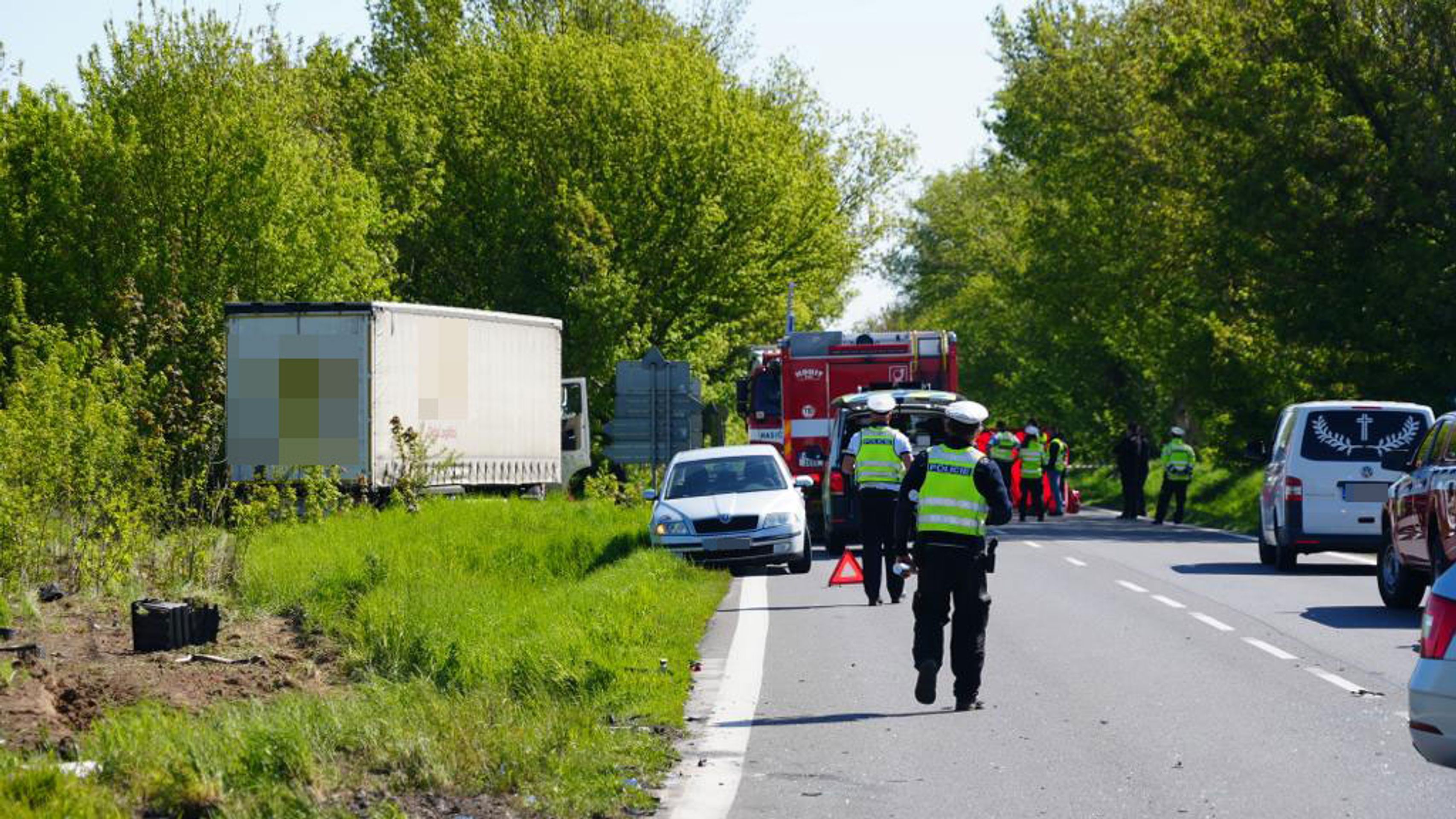 Dopravní nehoda u Mělnického Vtelna (1) - Tragická dopravní nehoda u Mělnického Vtelna (6/7)