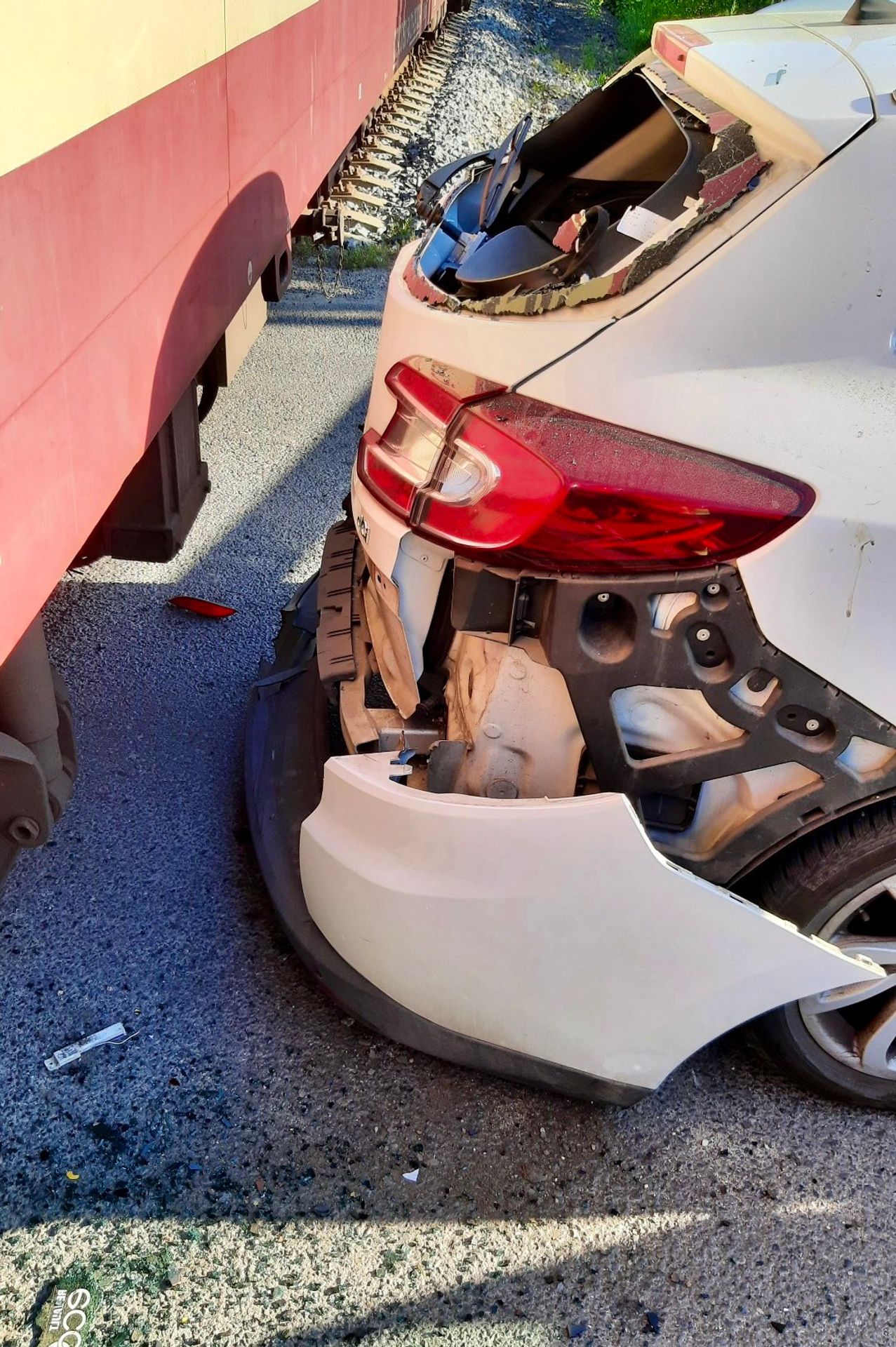 Dopravní nehoda vlaku a osobního automobilu v Kladně Správa železnic ČR - Železniční nehody, 13. května 2025 (2/4)