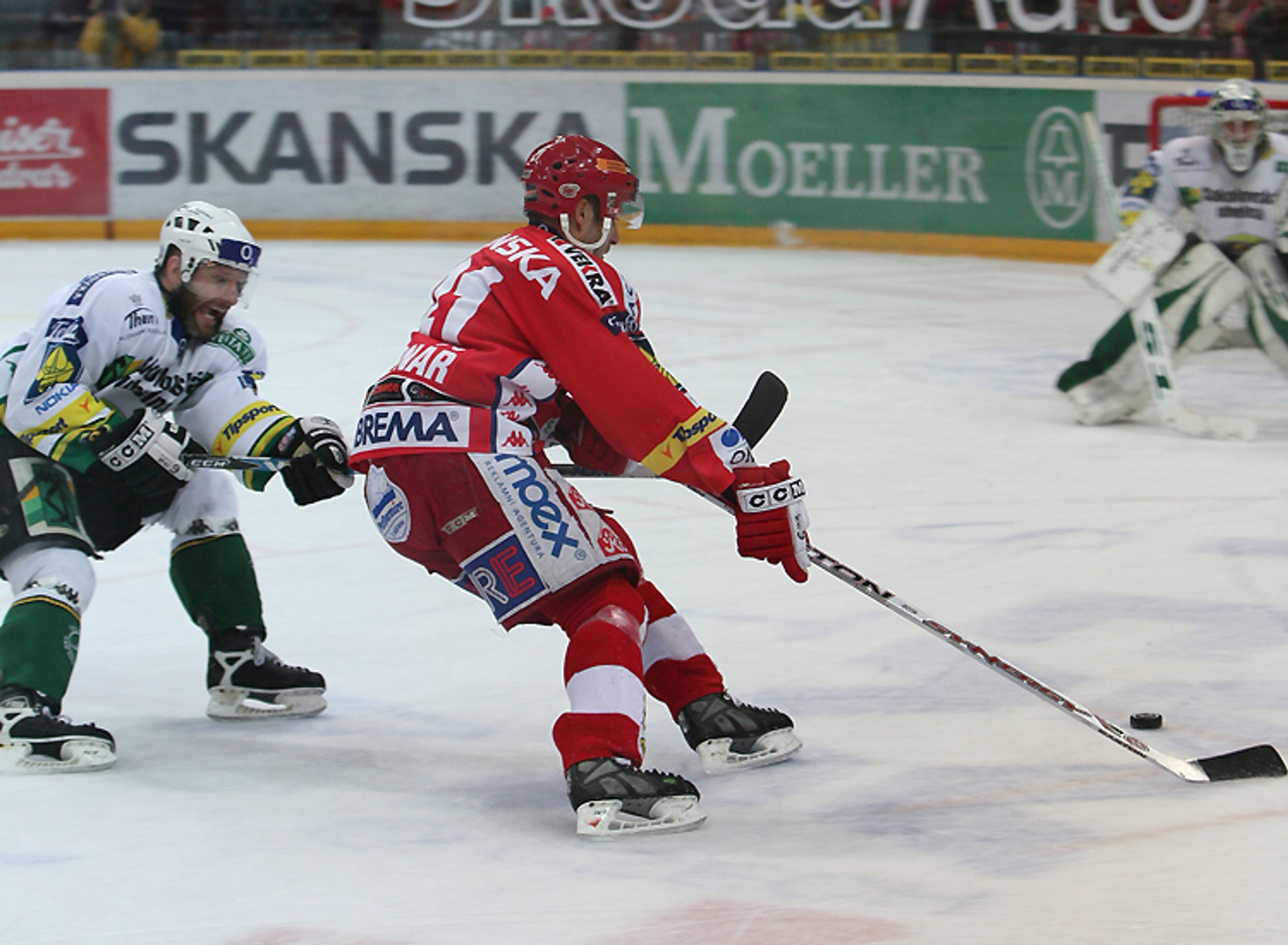HC Slavia Praha získala mistrovský titul - Videa fanoušků: Růžička a spol. jsou mistry! (4/16)