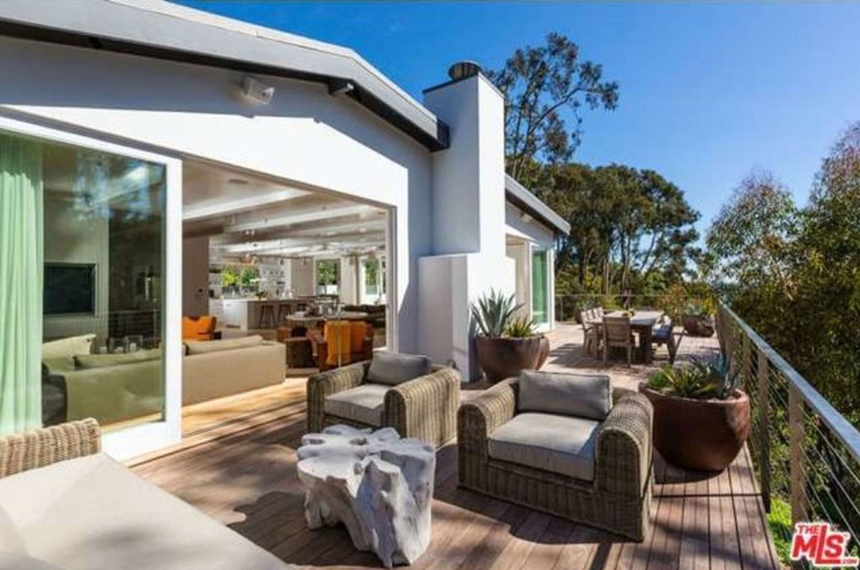 Cindy Crawford prodává svůj luxusní dům v Malibu - 9 - GALERIE: Cindy Crawford prodává svůj luxusní dům v Malibu (2/9)