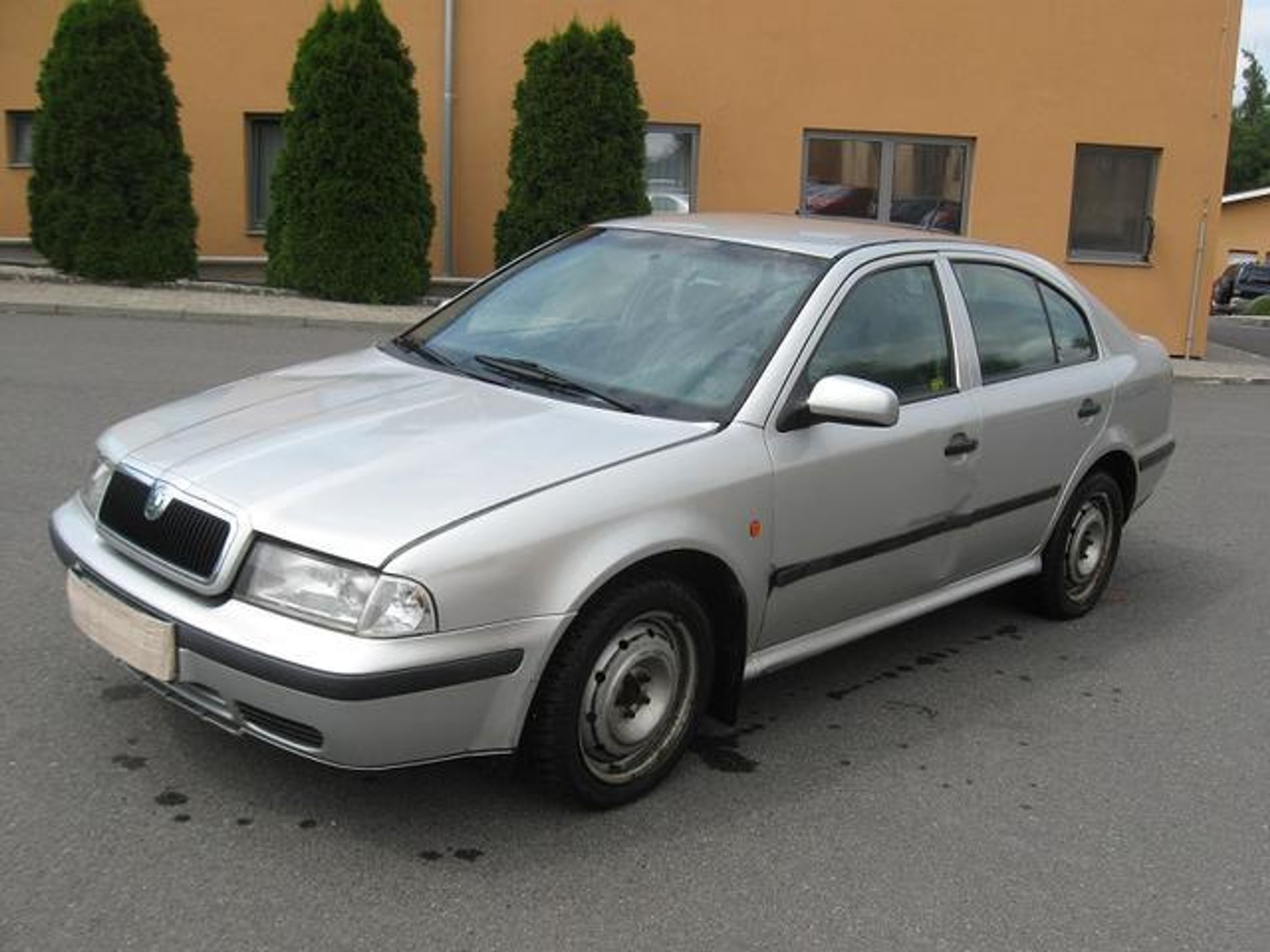 Dražba - Škoda Octavia - GALERIE: Dražba vozidel (4/27)