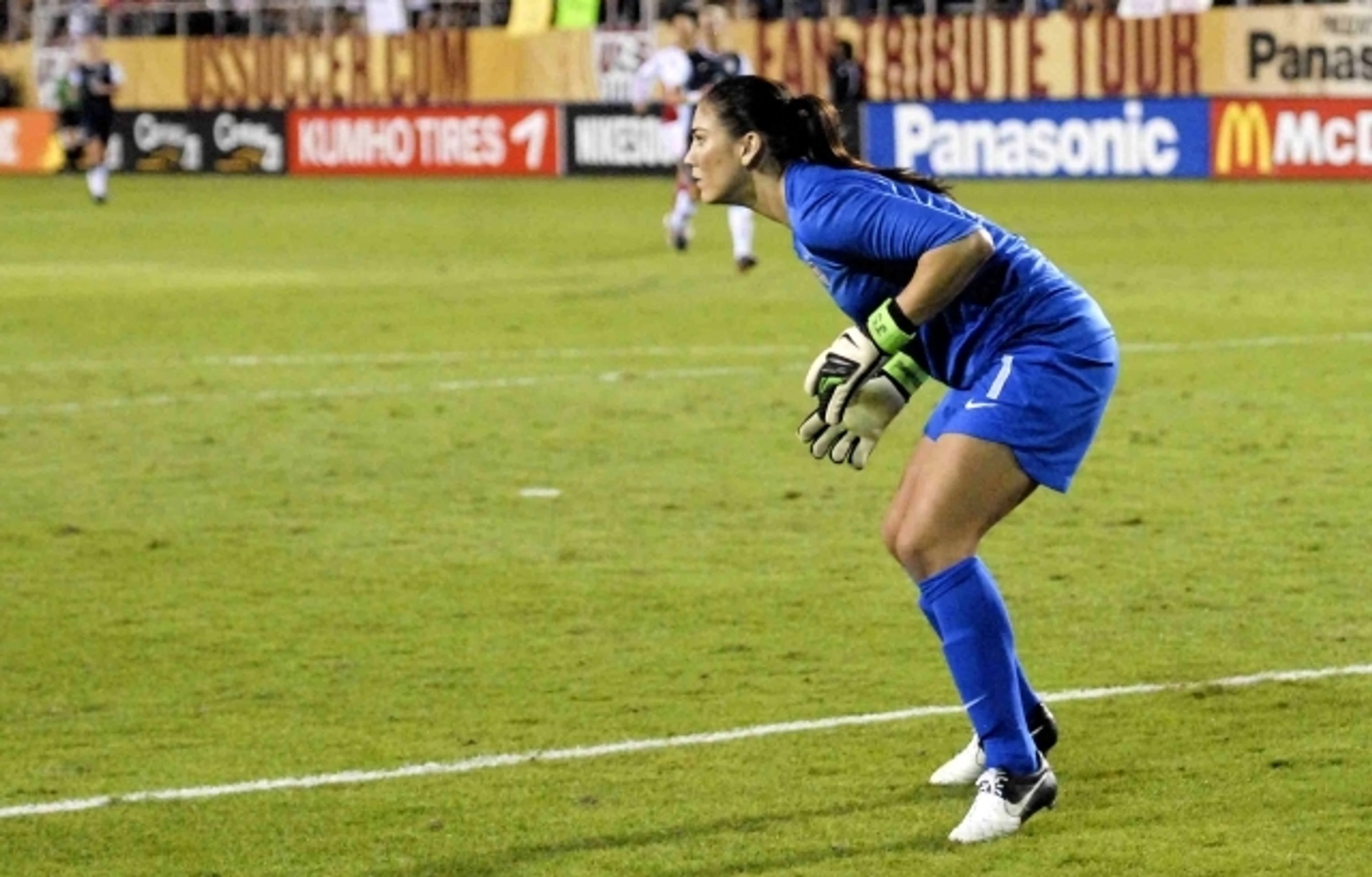 Hope Solová - 11 - GALERIE: Brankářka fotbalistek USA Hope Solová (9/12)