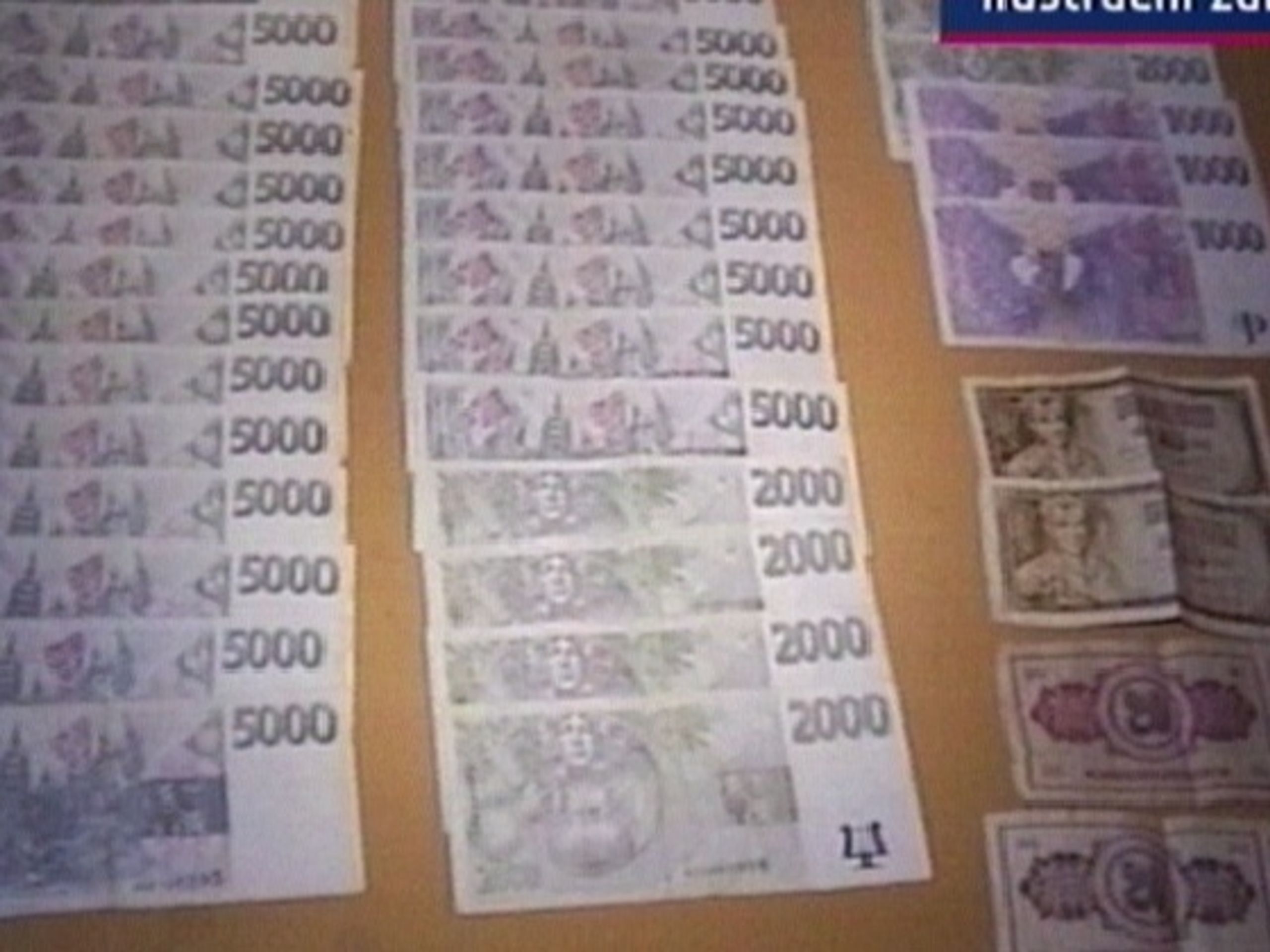 Peníze. Ilustrační foto - Plán nevyšel: Experti z finančního odcházejí do civilu (3/3)