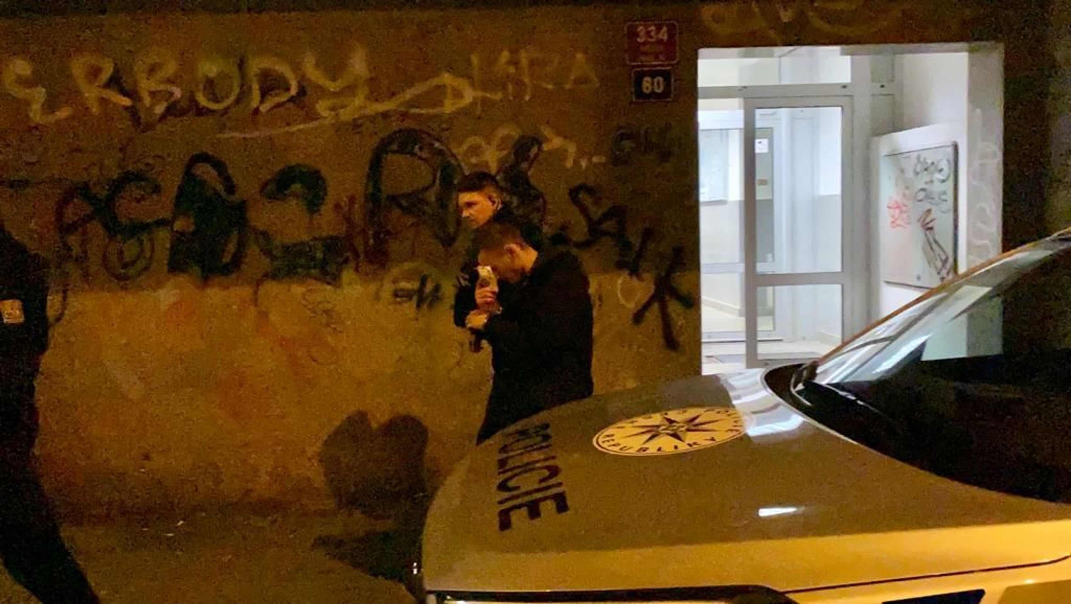 Nález mrtvoly ve Vršovicích - 2 - GALERIE: Nález mrtvoly ve Vršovicích (4/5)