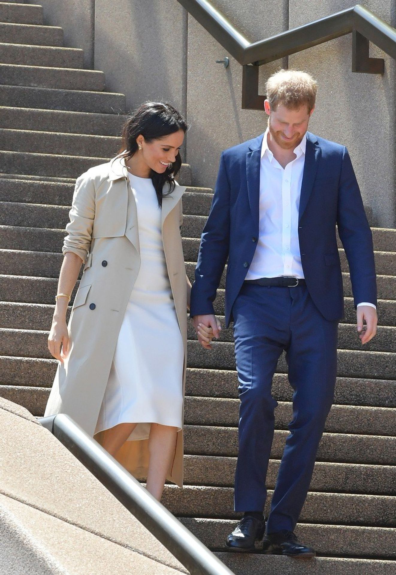 Meghan a Harry - 3 - GALERIE: Meghan ukázala těhotenské bříško (4/10)