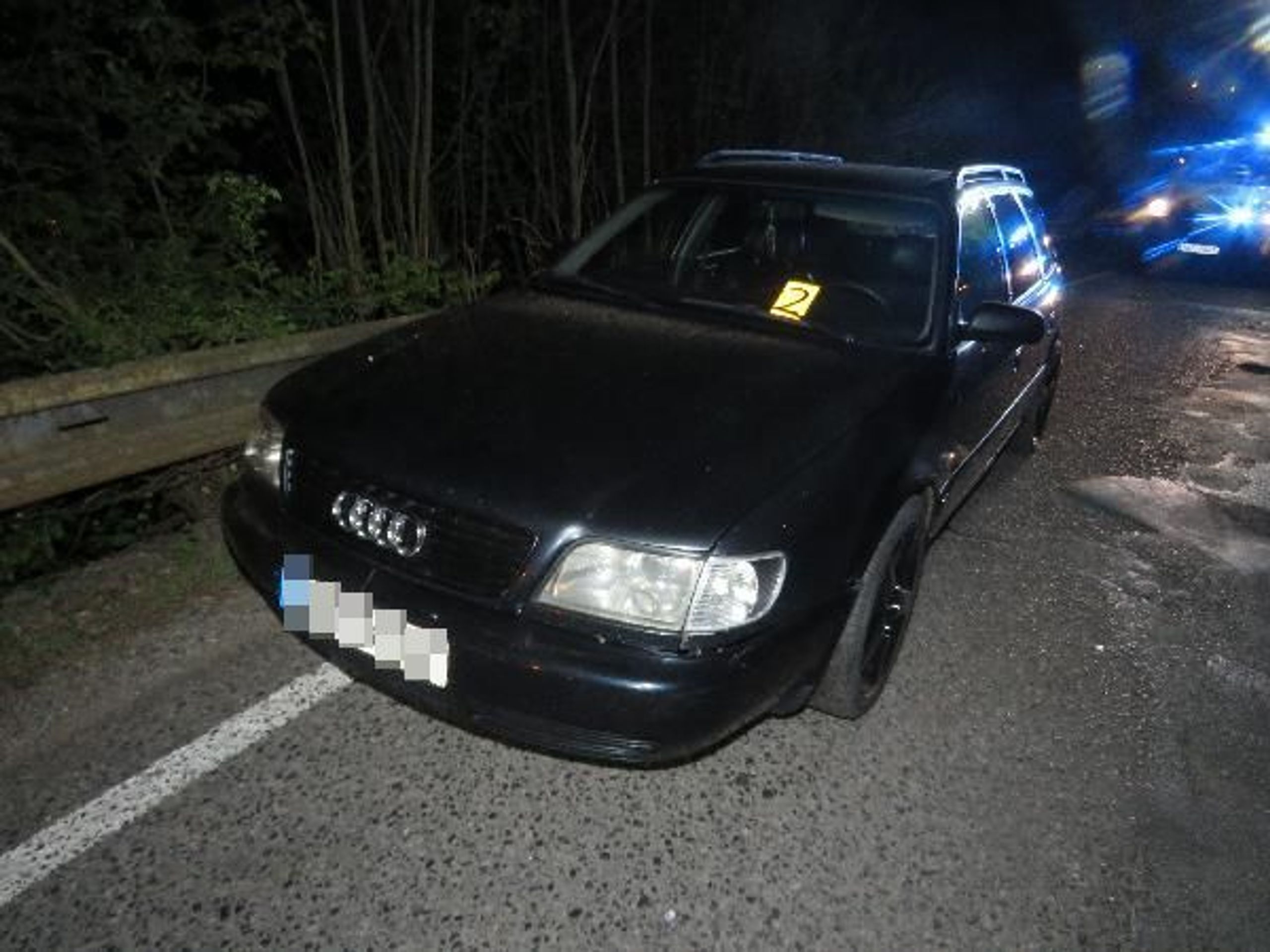 Dopravní nehoda na Náchodsku - 2 - GALERIE: Dopravní nehoda na Náchodsku (2/3)