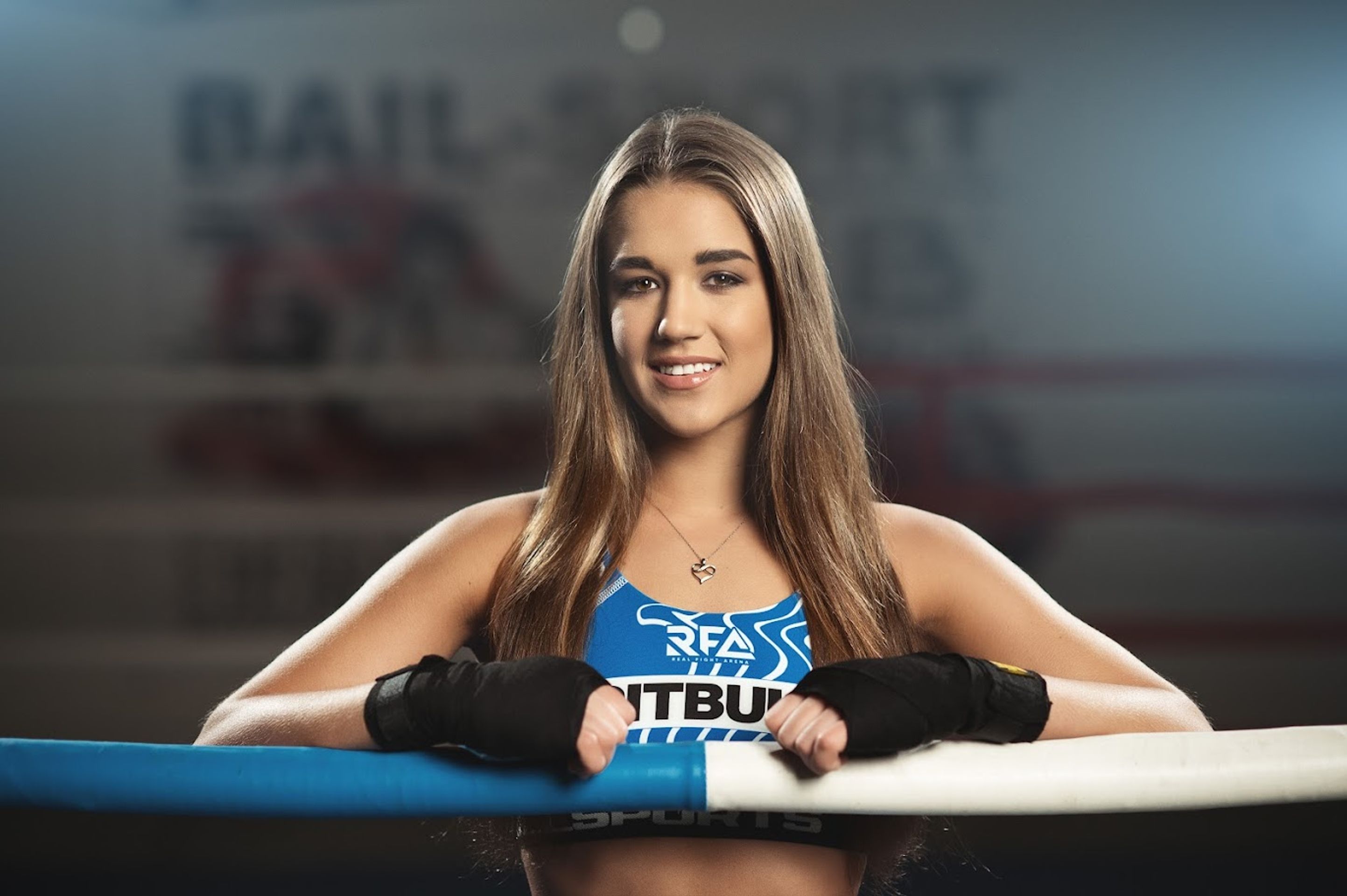 MMA zápasnice a semifinalistka Miss České republiky Veronika Zajícová - MMA zápasnice a semifinalistka Miss České republiky Veronika Zajícová (4/8)