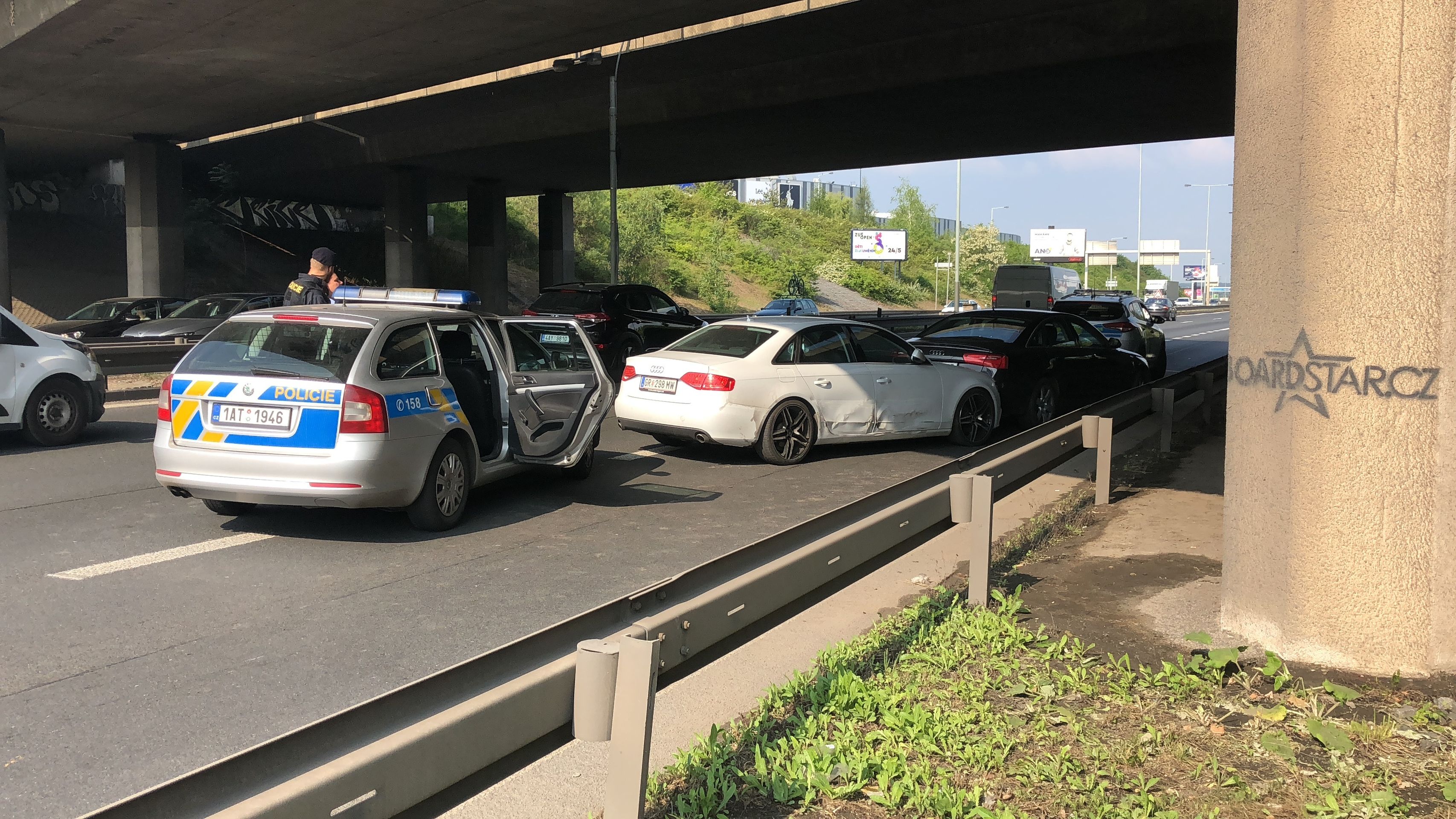 Policisté naháněli pět ukradených audin - 4 - GALERIE: Policisté naháněli pět ukradených audin (4/7)