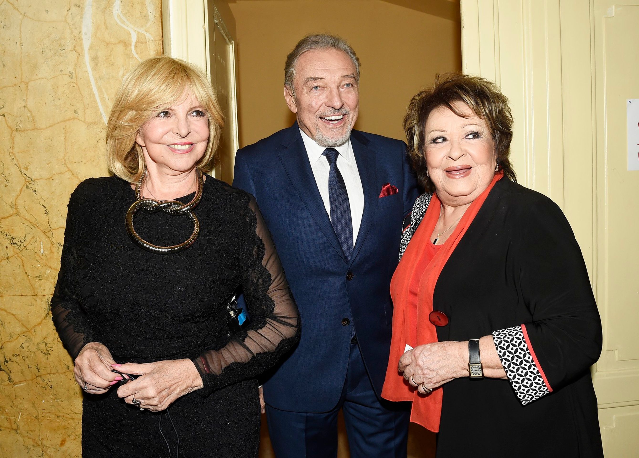 Hana Zagorová, Karel Gott a Jiřina Bohdalová - Karel Gott a Hana Zagorová (2/3)