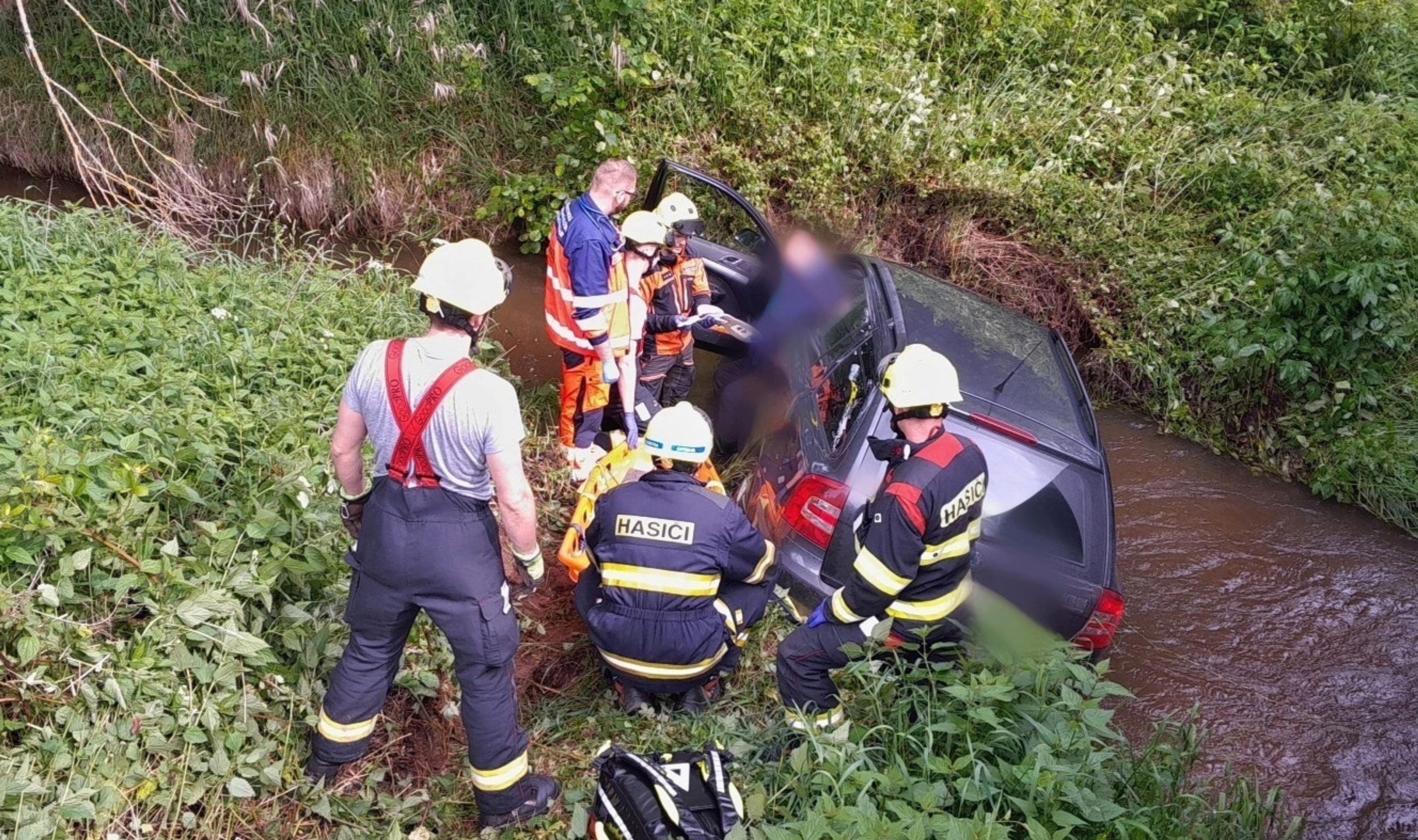 Dopravní nehoda v Plzeňském kraji (4) - Dopravní nehoda v Plzeňském kraji (4/6)
