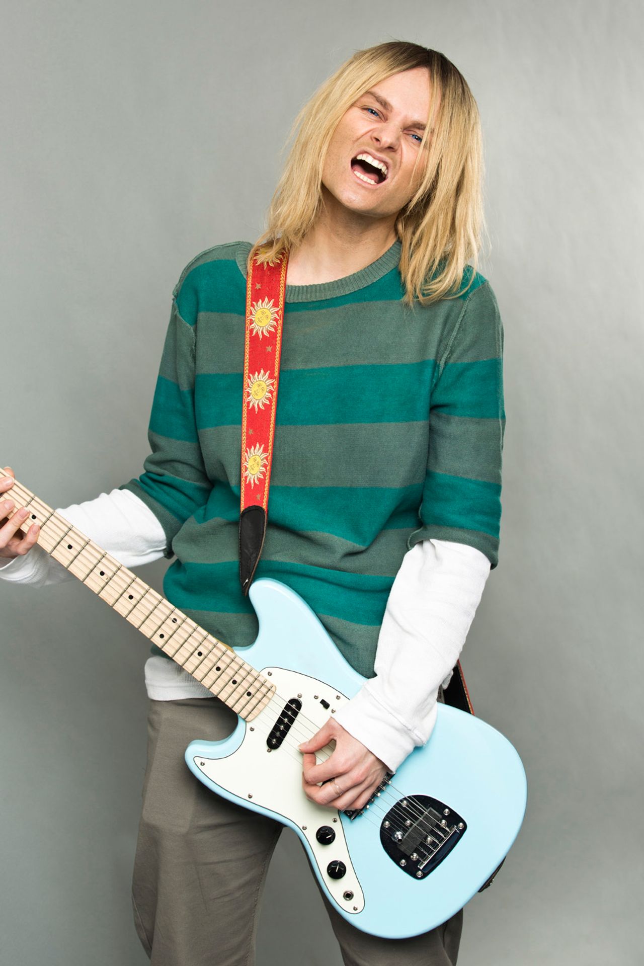 Tvoje tvář má známý hlas - Iva Pazderková jako rocker Kurt Cobain - 3 - GALERIE: Tvoje tvář má známý hlas - Iva Pazderková jako rocker Kurt Cobain (8/10)