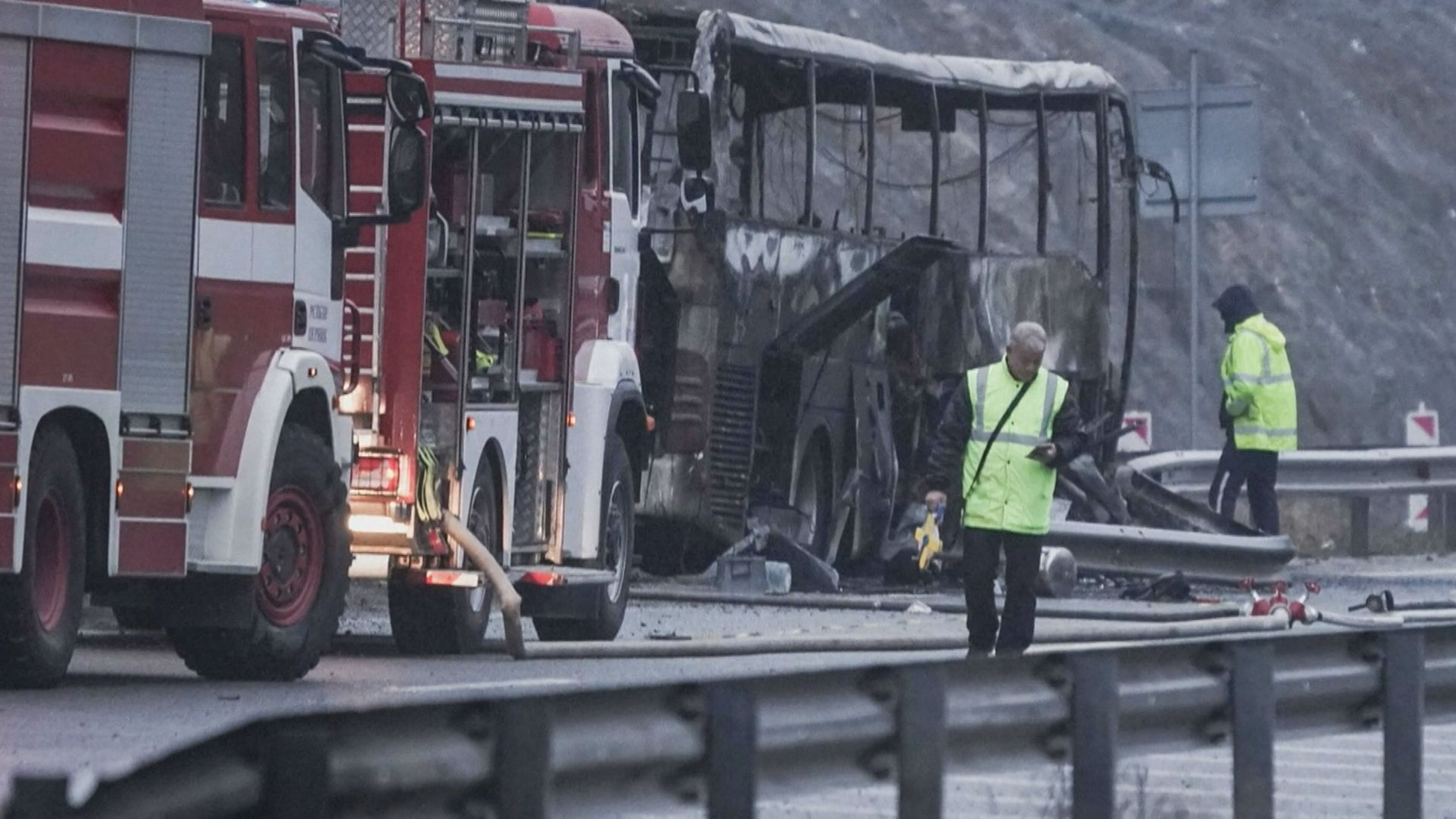 Nehoda autobusu v Bulharsku (6) - Nehoda autobusu na bulharské dálnici (5/10)