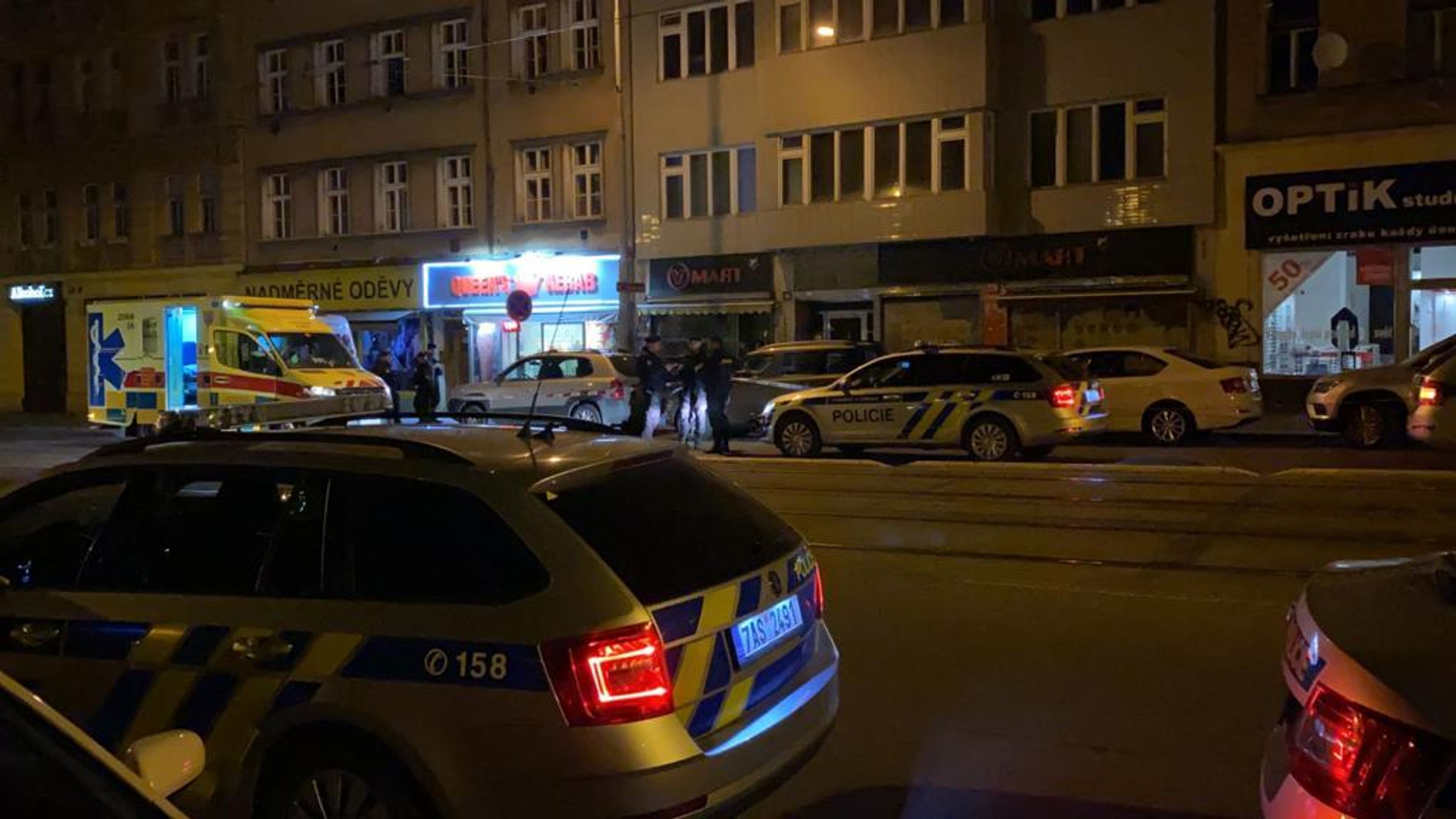 Střelba v pražské Seifertově ulici - 25 - GALERIE: Noční střelba na pražském Žižkově (7/15)