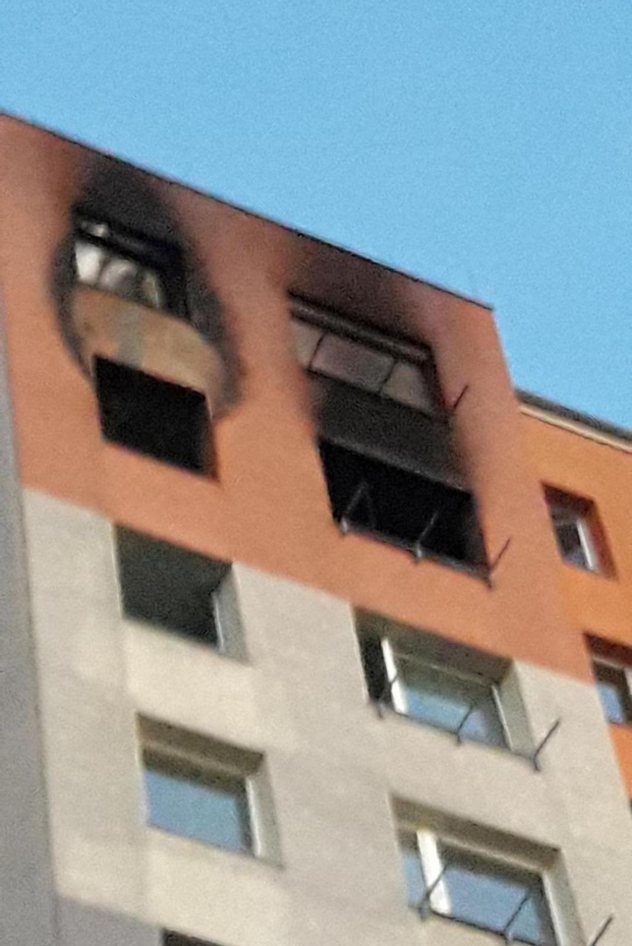 Požár bytu v Berouně - Požár bytu v Berouně (5/6)