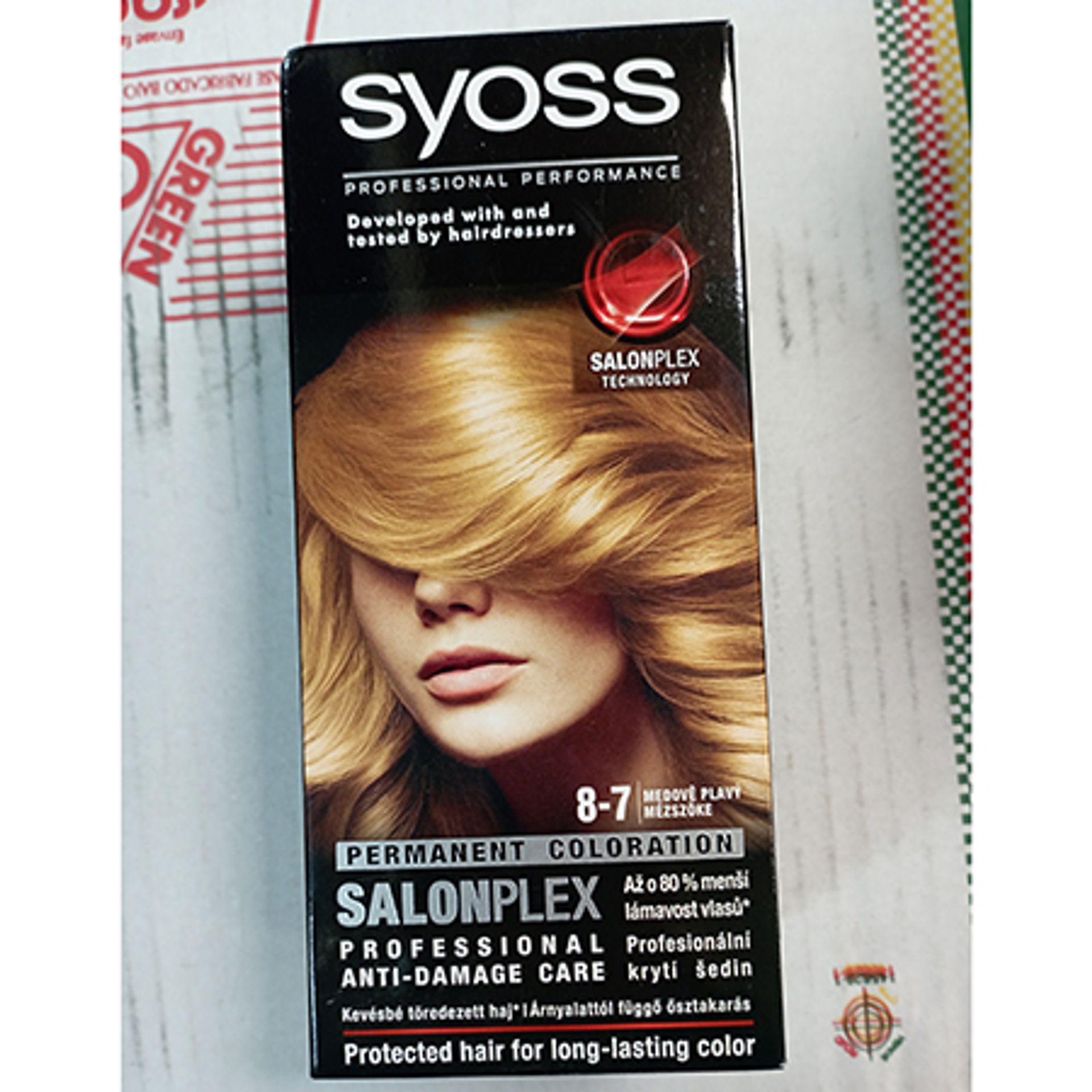 Barva na vlasy SALONPLEX Permanent Coloration 8-7 Medově plavý (1) - Zdraví závadná kosmetika (7/37)