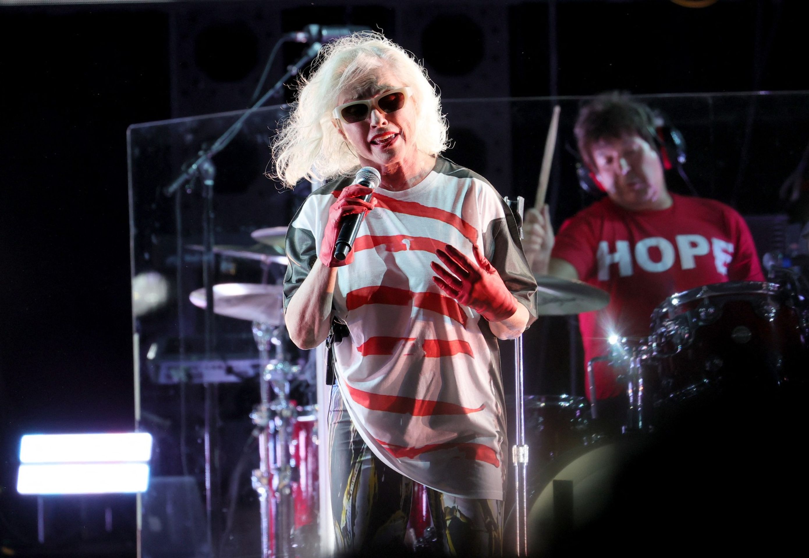 Debbie Harryová a Clem Burke, 16. 6. 2021 - Clem Burke (4/6)