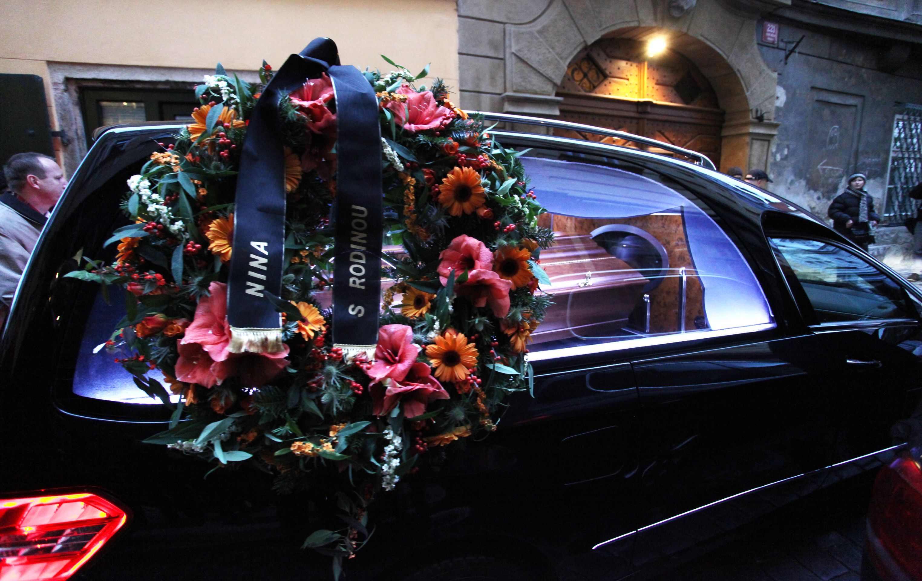 Smuteční průvod, Havel - Galerie: Havel na Hradě (6/16)