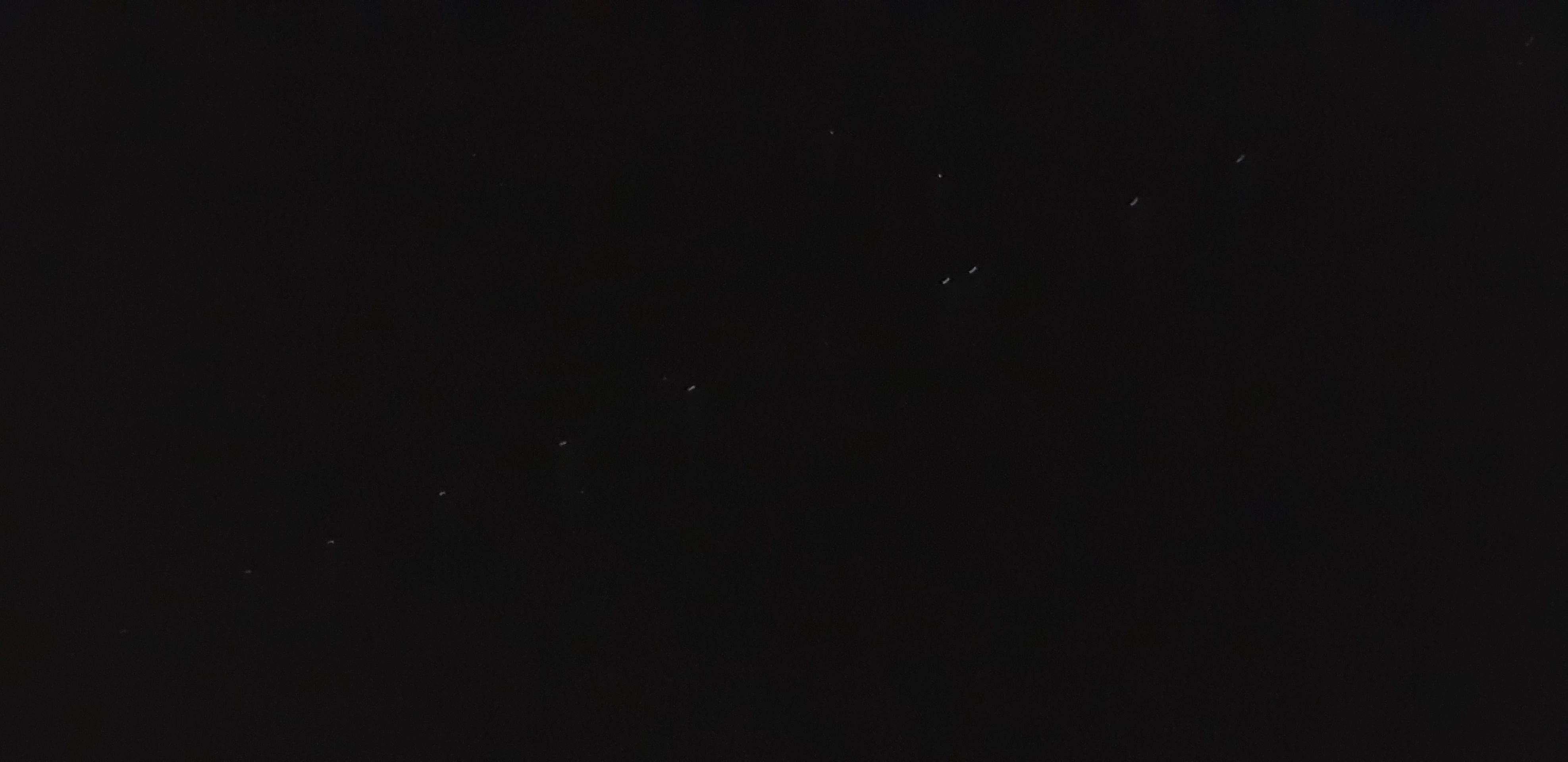 UFO? Čechy vystrašily satelity Elona Muska - 14 - GALERIE: UFO nad Českem? Ne, Muskovy satelity (5/9)