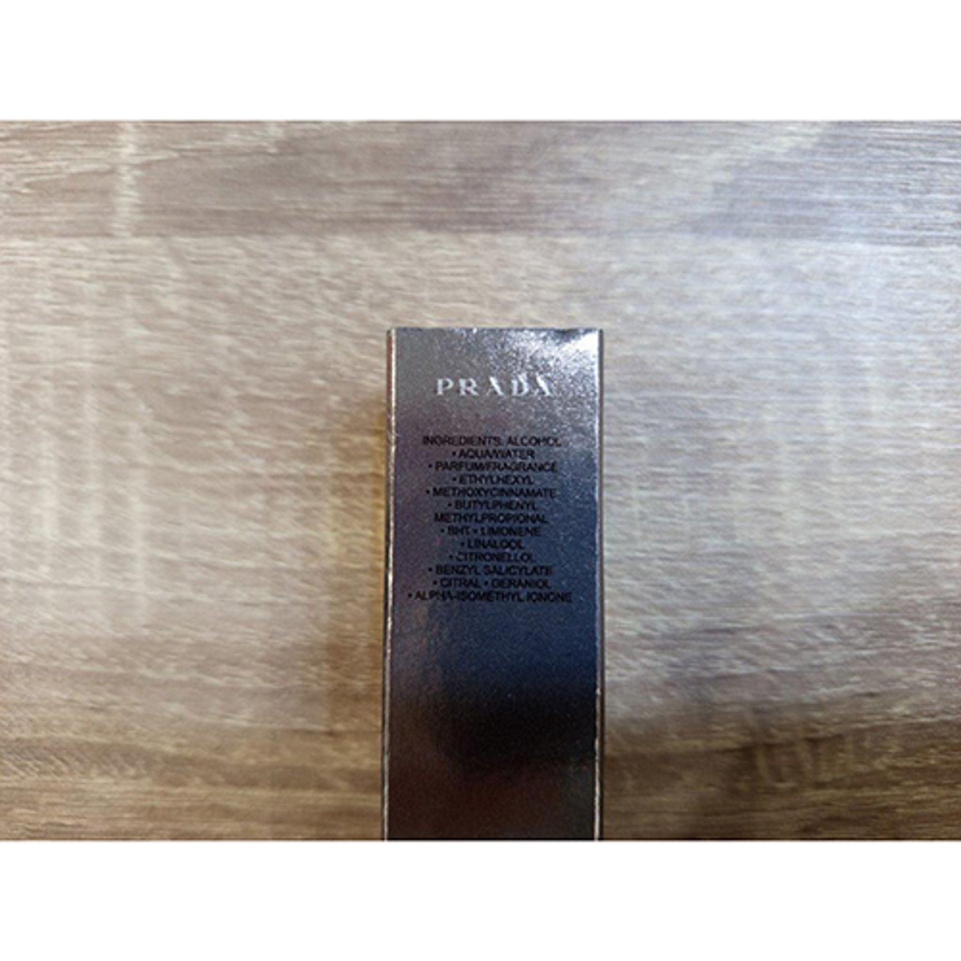 Toaletní voda Prada Luna Rossa (2) - Zdraví nebezpečná kosmetika (21/23)