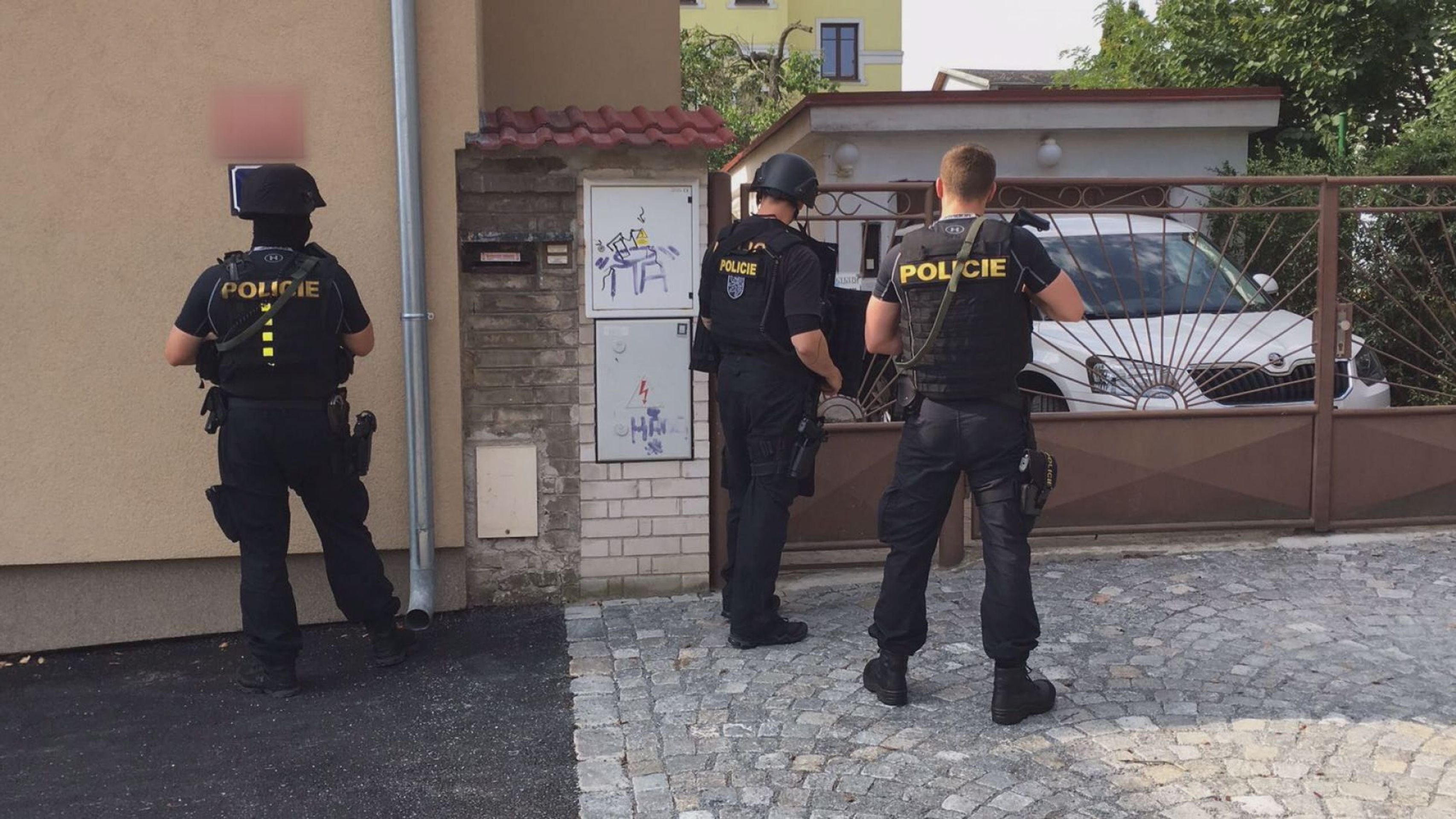 Muž střílel na dělníky - 1 - GALERIE: Napadení ve Strašnicích (5/5)
