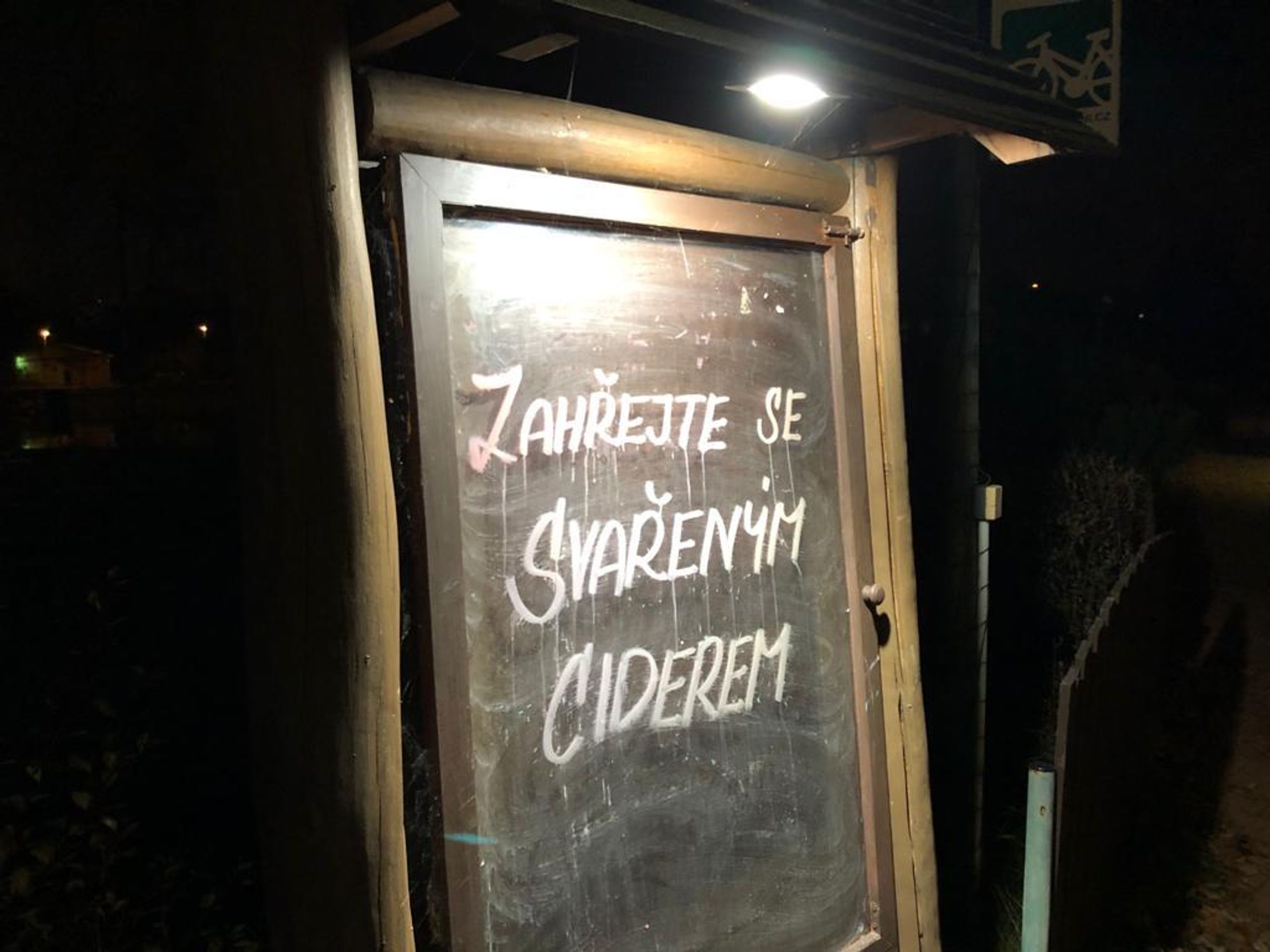 Zásah v hospodě - 6 - GALERIE: Policejní zásah v pražské restauraci (6/11)