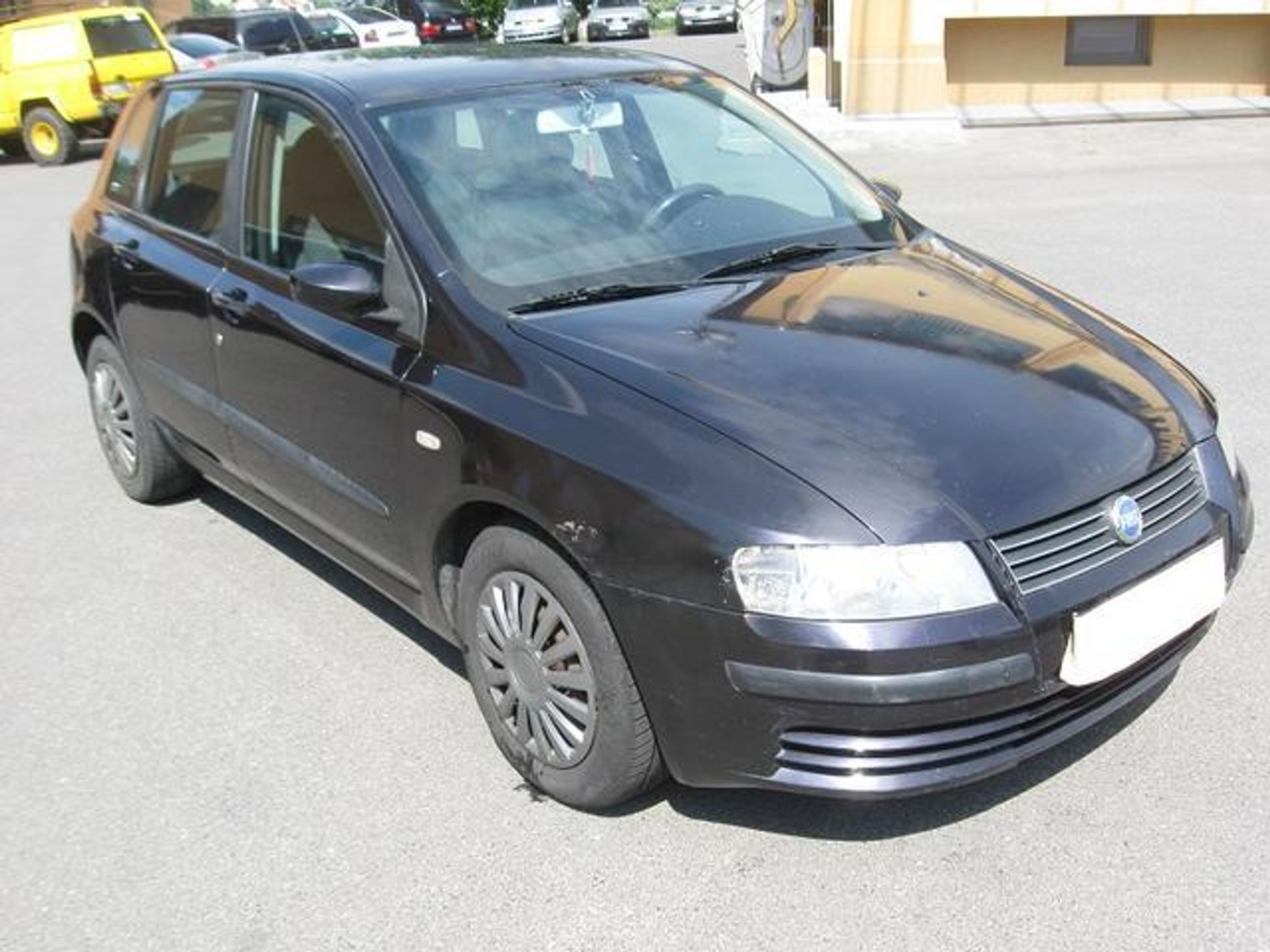 Dražba - Fiat Stilo - GALERIE: Dražba vozidel (1/27)