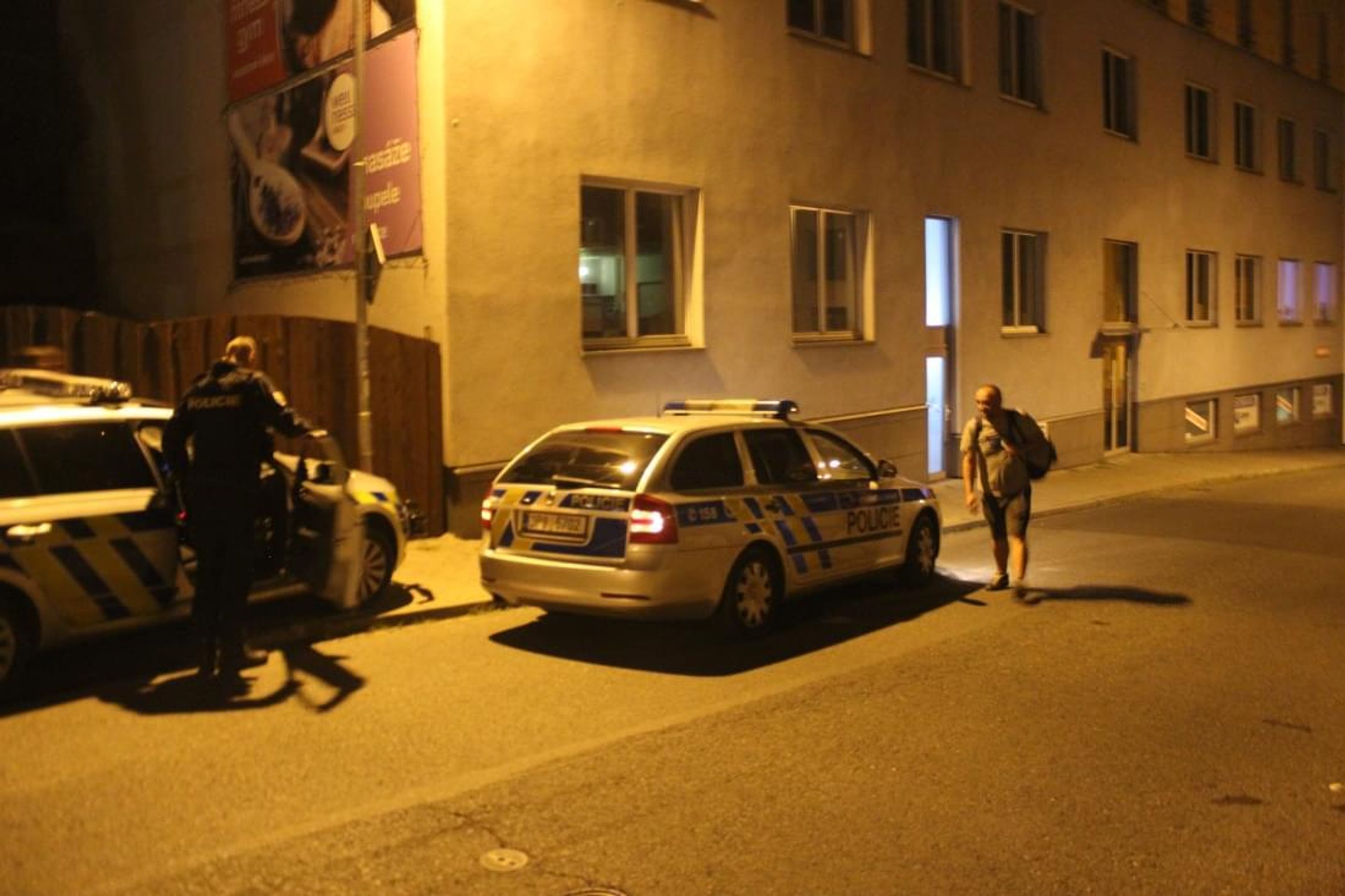 Žena zemřela v Plzni na chodníku - 1 - GALERIE: Náhlá smrt ženy v Plzni (3/3)