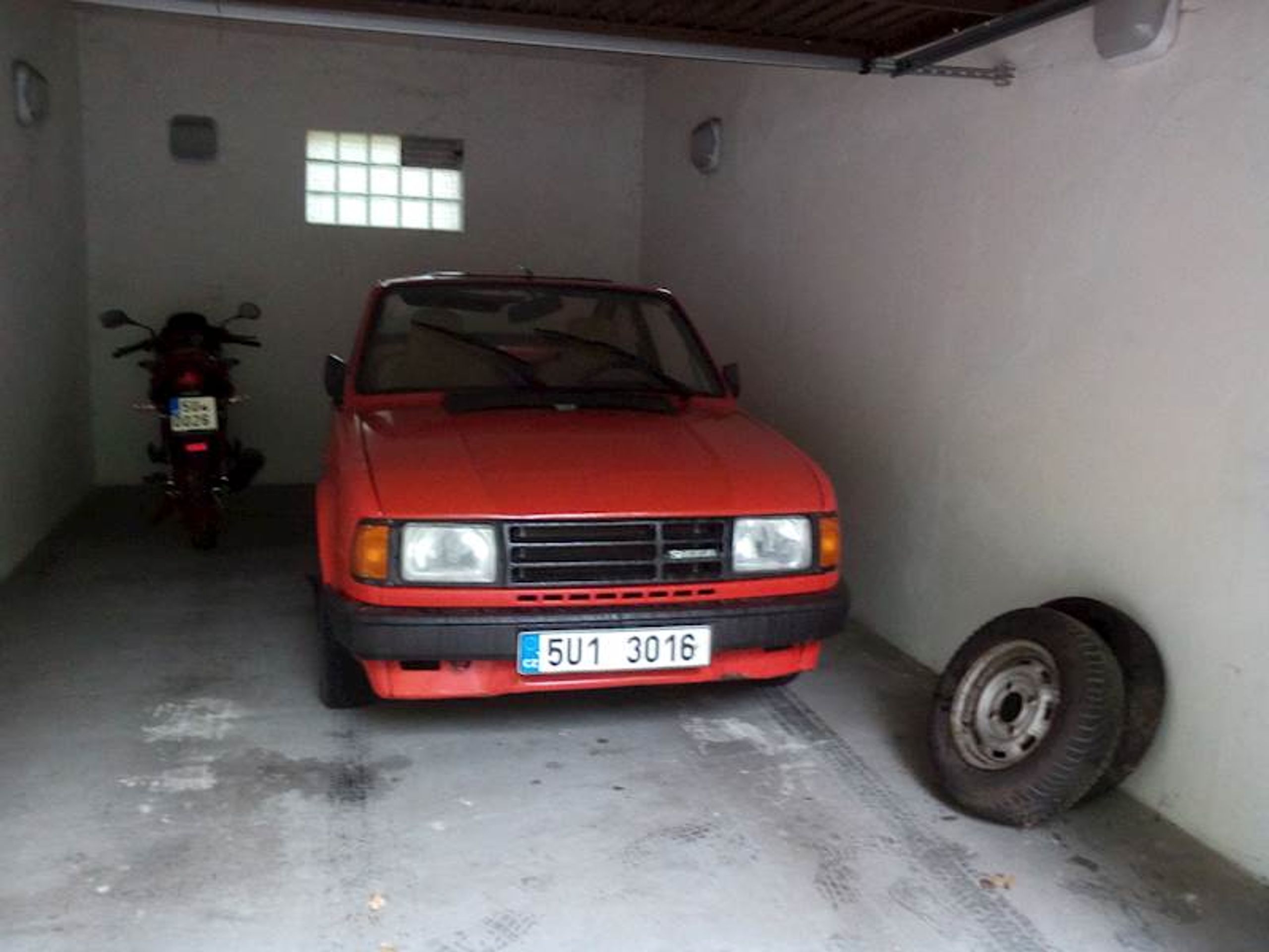 Škoda Rapid 130 z roku 1987 - Fotogalerie: Škoda Rapid z roku 1987 se prodala za 165 tisíc (5/5)