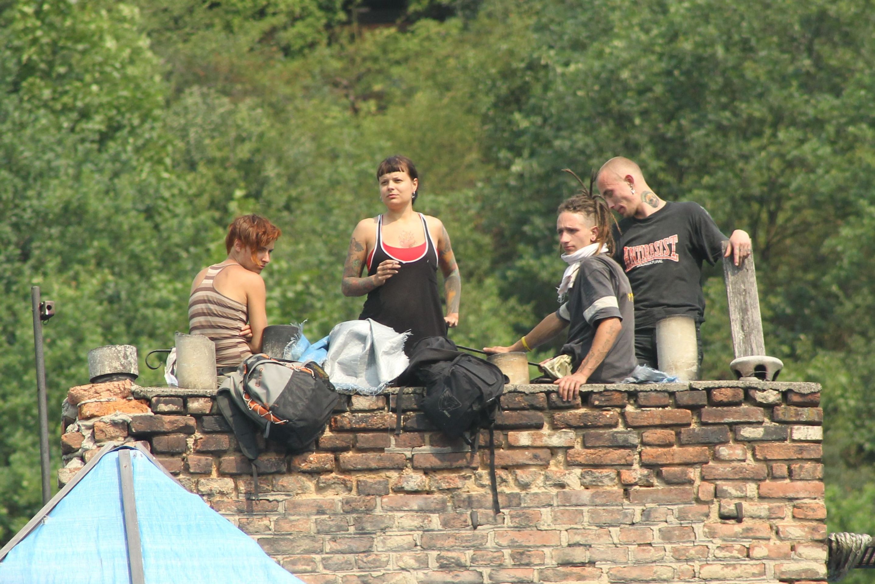 Squatteři obsadili Miladu - 5 - Násilné vyklízení squatu Milada (13/14)