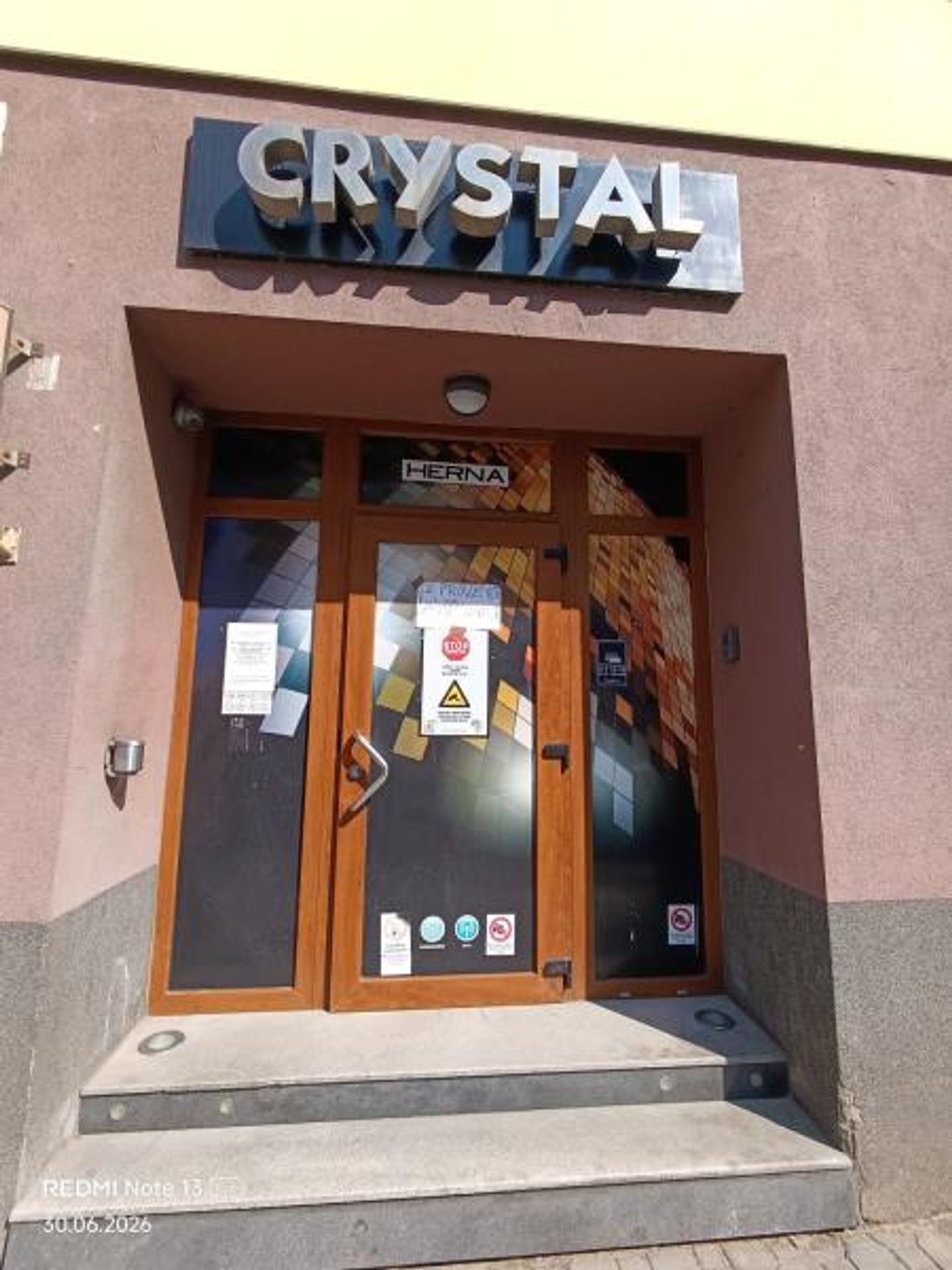Kontrola v baru Crystal - Kontrola v baru Crystal (11/11)