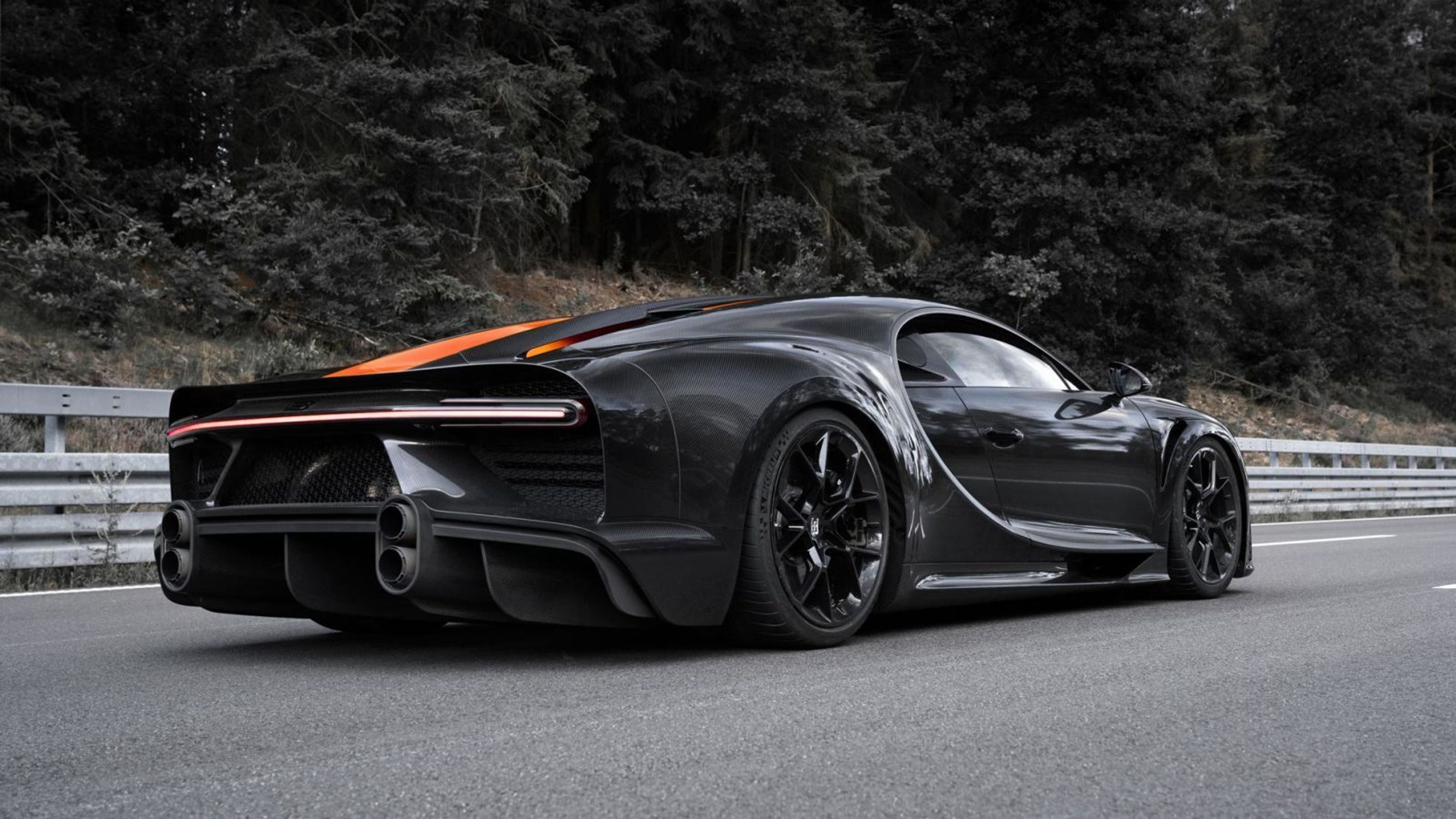 Bugatti Chiron Super Sport 300+ - 13 - Fotogalerie: Nejrychlejší produkční vůz světa (5/6)