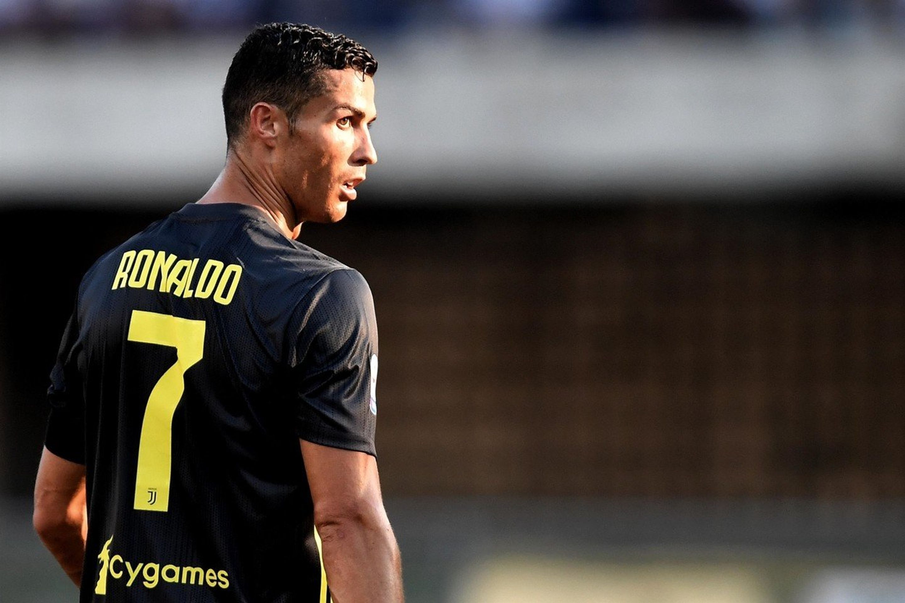 Cristiano Ronaldo - GALERIE: Ronaldo při prvním ligovém zápase za Juventus (2/4)