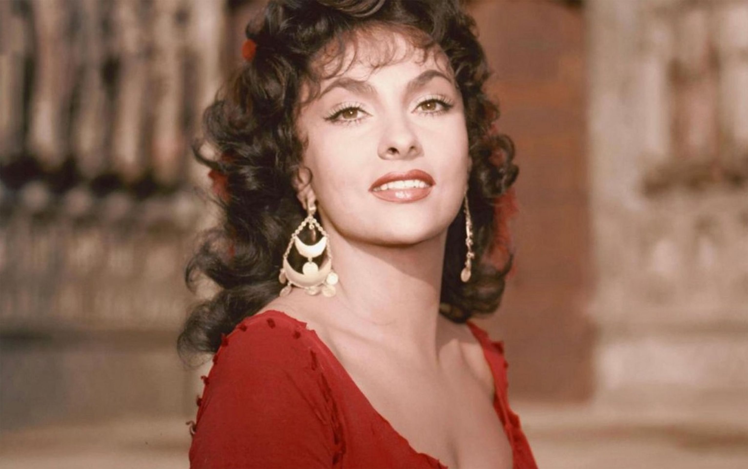 Gina Lollobrigida - Gina Lollobrigida (1/5)