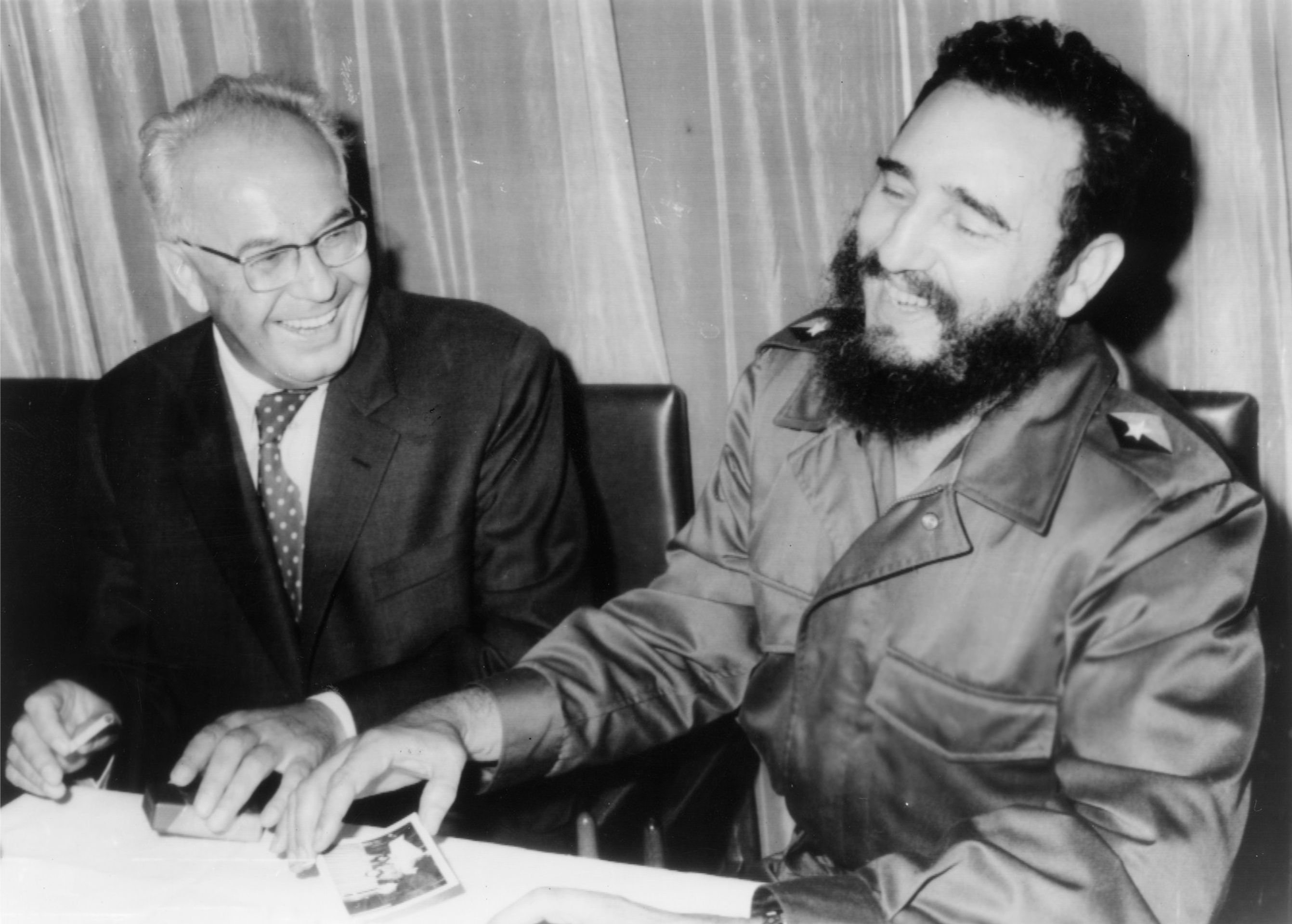 Prezident Gustav Husák Fidel Castro - Český prezidenti (7/10)