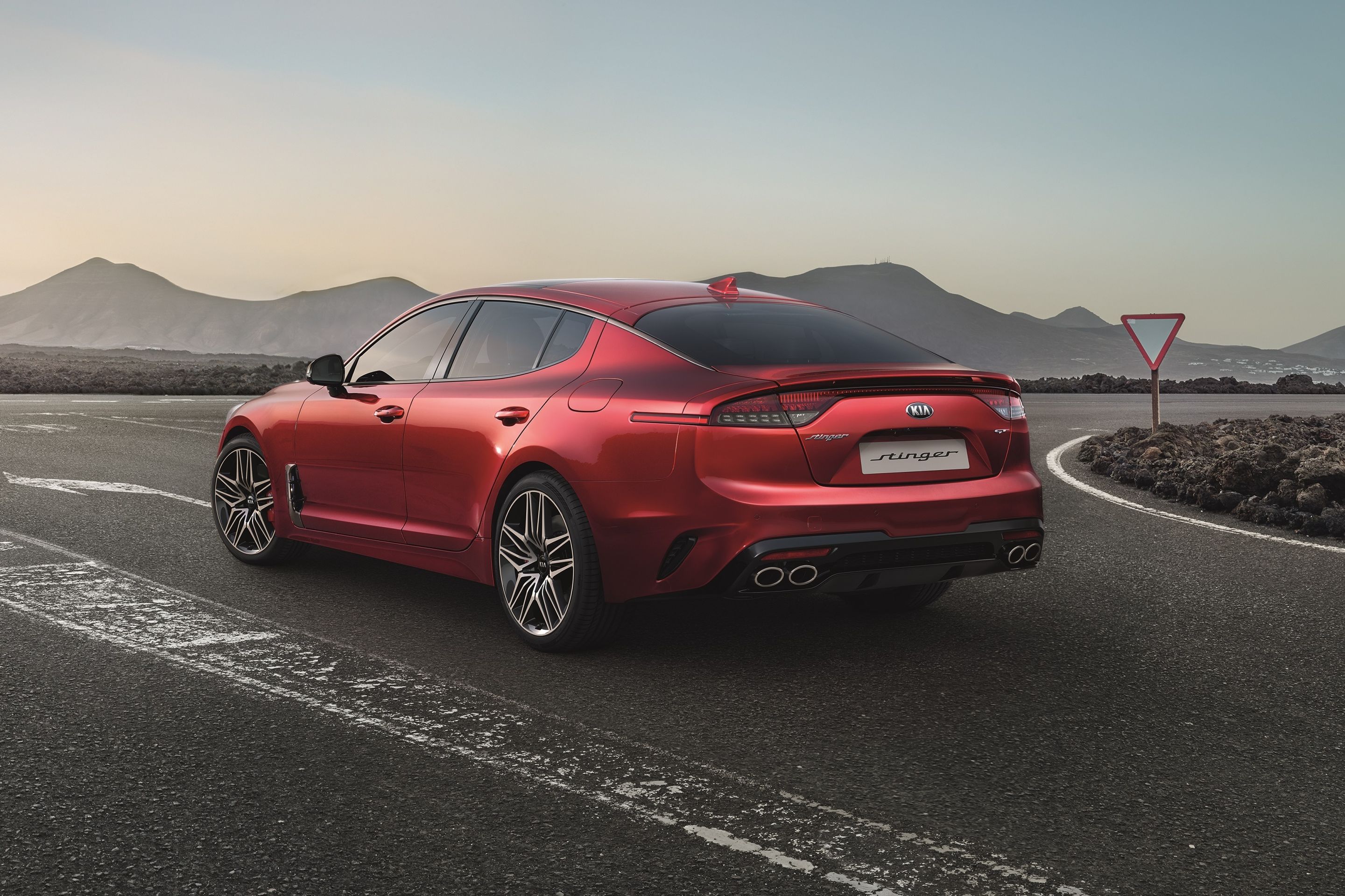 Modernizovaná Kia Stinger - 10 - Fotogalerie: Stinger prošel faceliftem, sportovní duši si ale udržel (5/5)