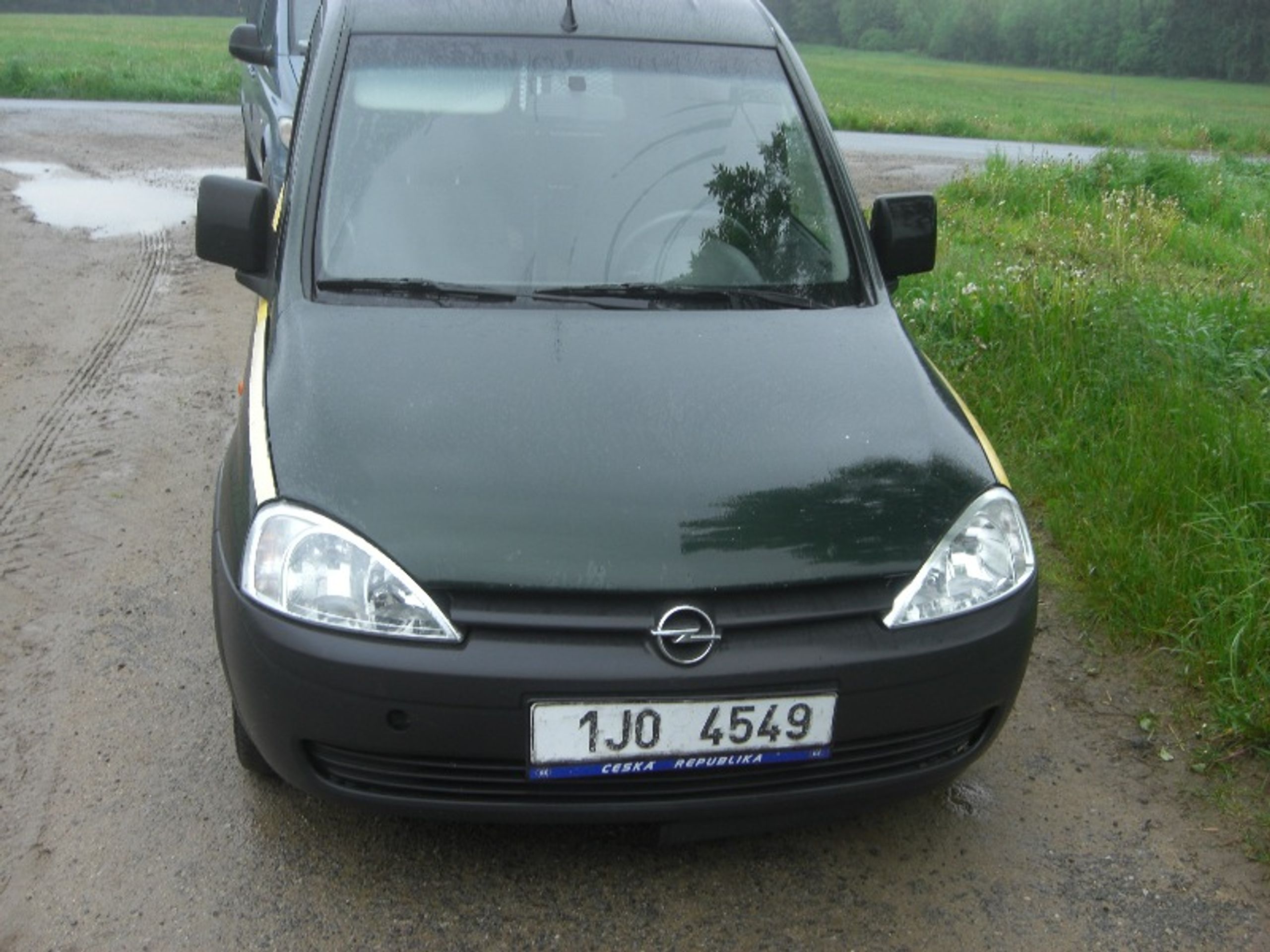 Opel Combo 1,7 TDI - GALERIE: Vozidla dražená Exekutorským úřadem Chrudim (2/7)
