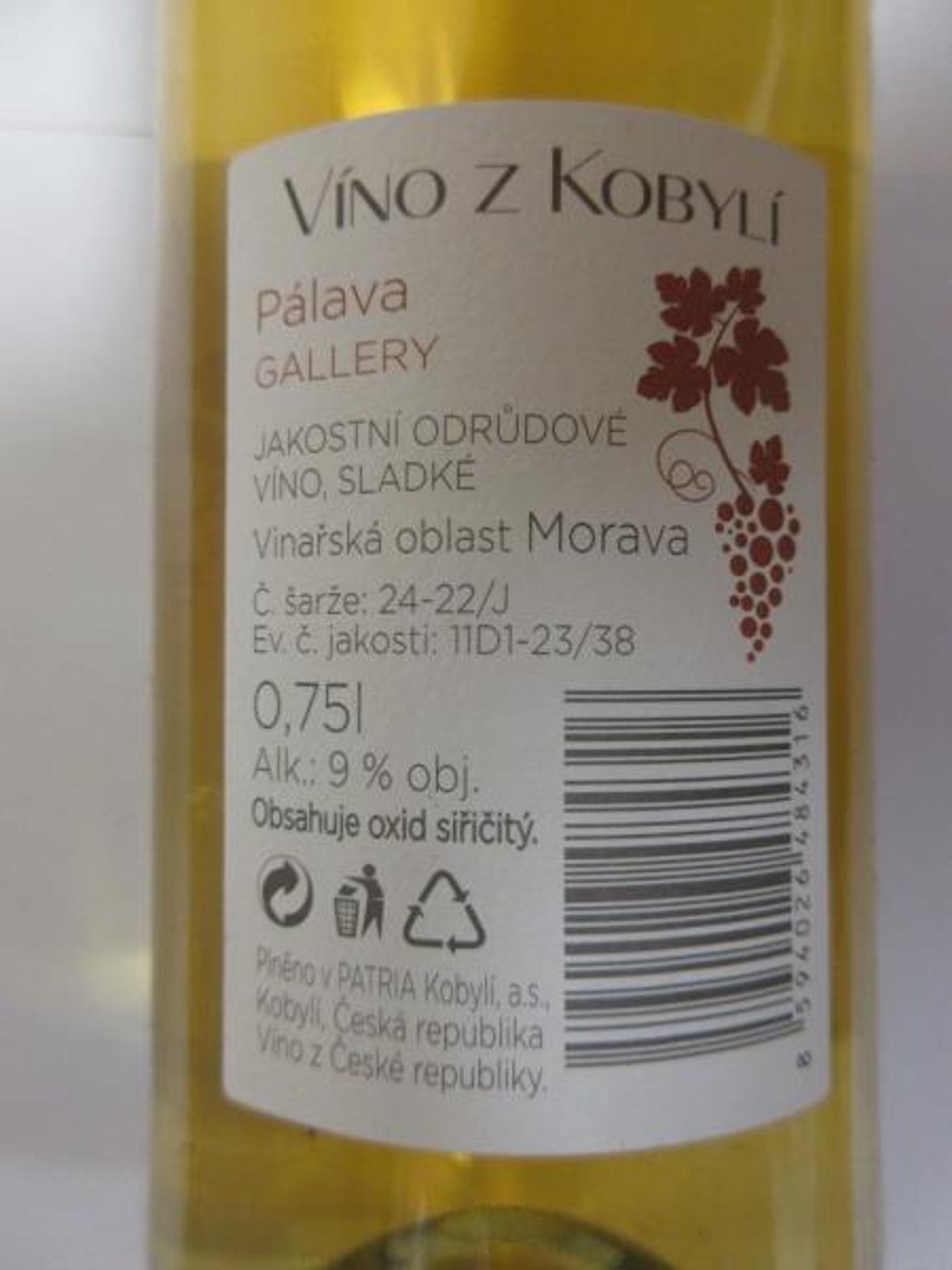 Zkažené bílé víno Pálava - Nevyhovující bílé víno (11/11)