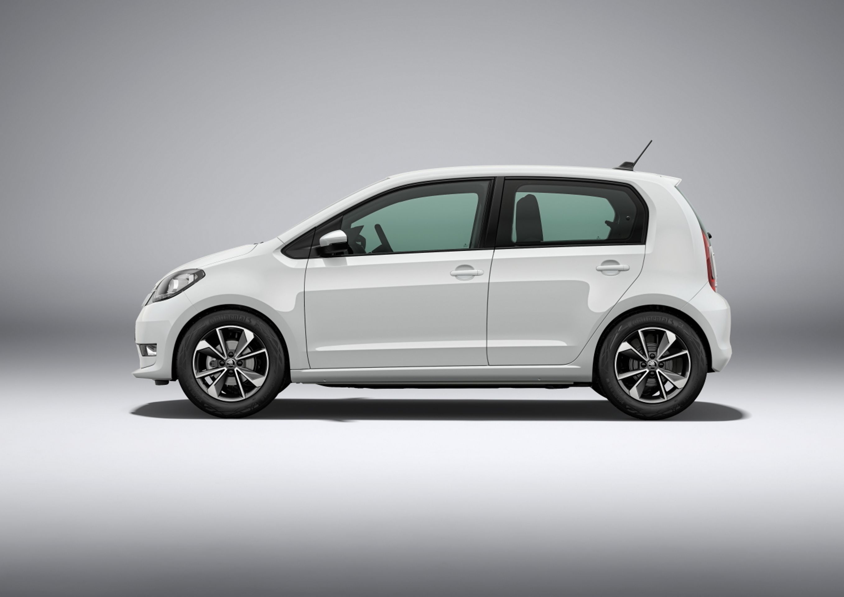 Elektromobil Škoda CITIGOe iV - 9 - Fotogalerie: Elektromobil Škoda CITIGOe iV (7/9)