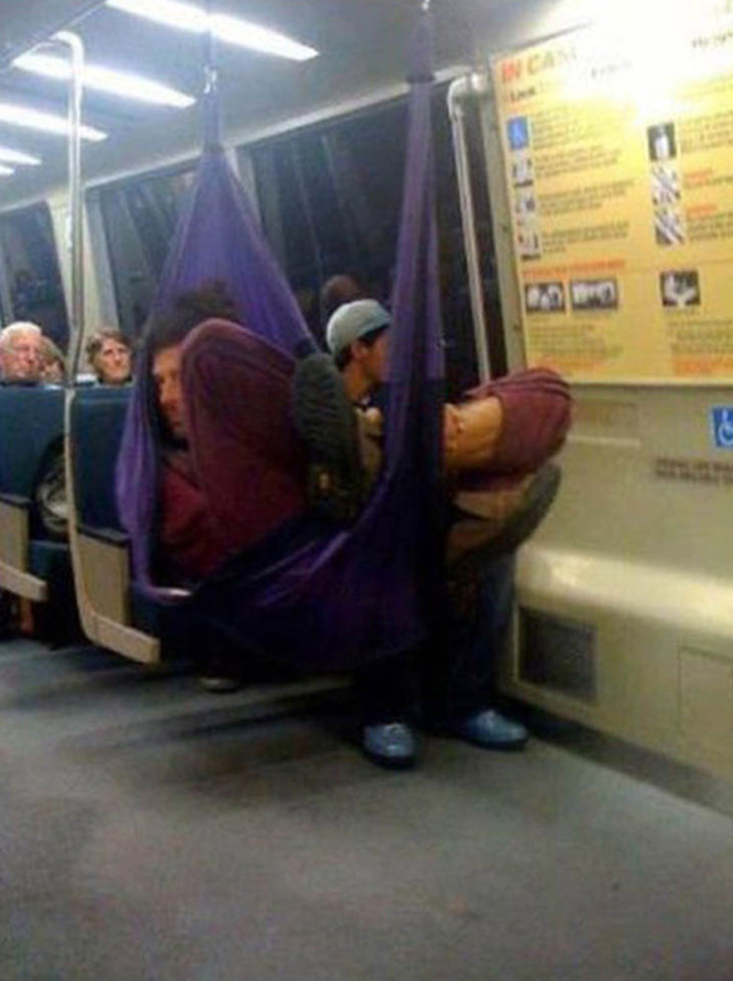 Americké metro - 10 - GALERIE: Co potkáte v americkém metru (7/16)