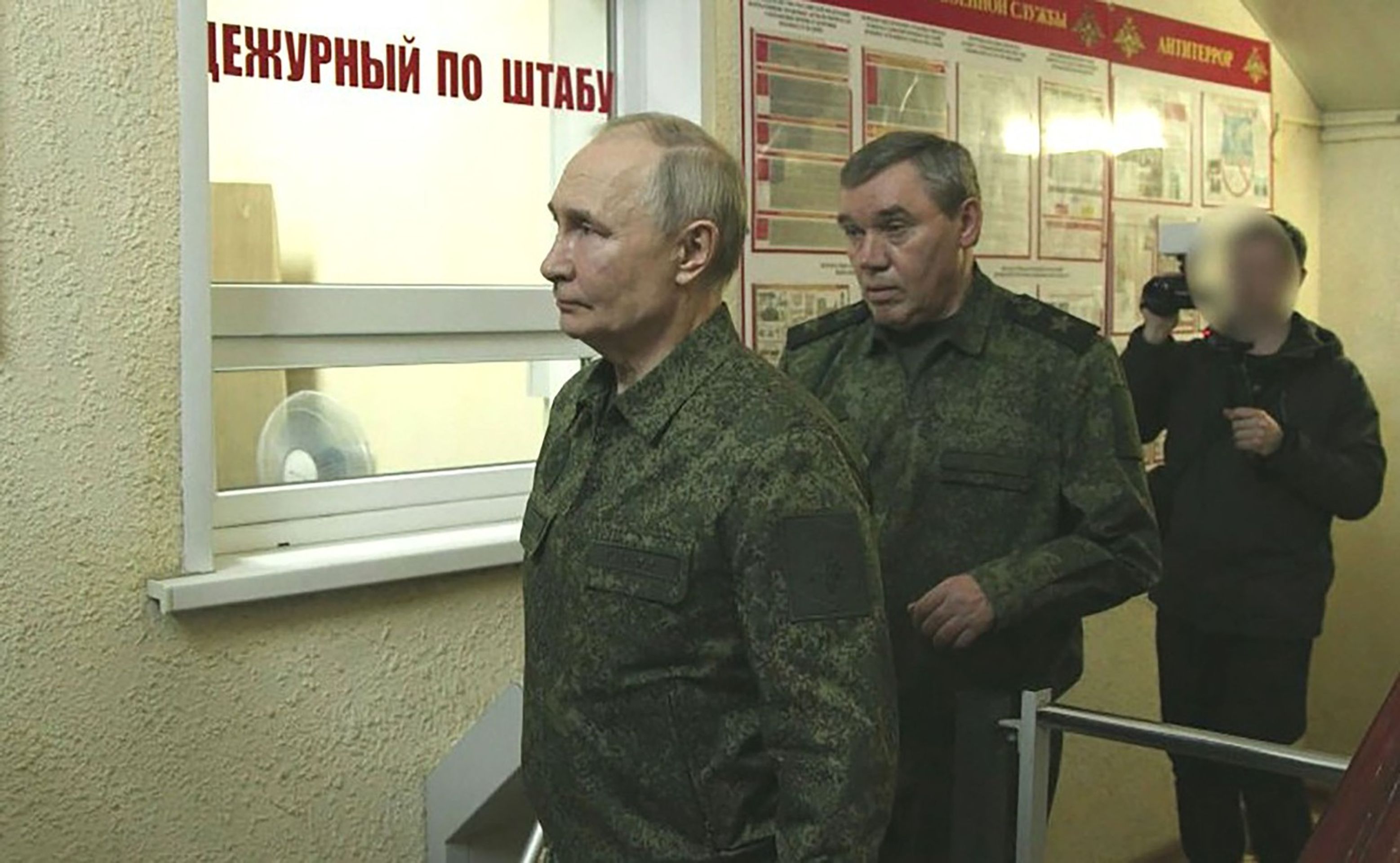 Vladimir Putin - Vladimir Putin v Kurské oblasti (2/4)