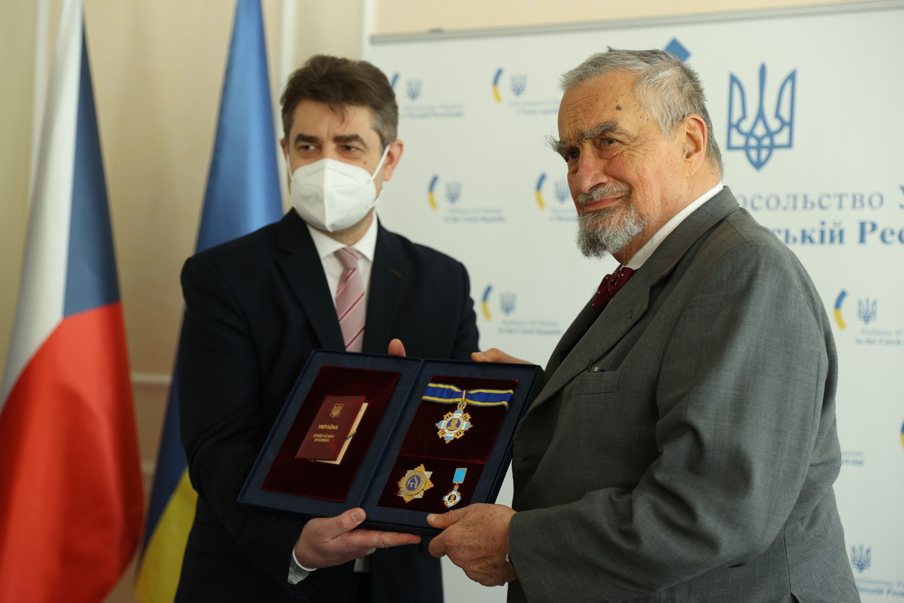 Karel Schwarzenberg převzal jedno z nejvyšších státních vyznamenání Ukrajiny, 28. 4. 2021 - Karel Schwarzenberg (6/15)