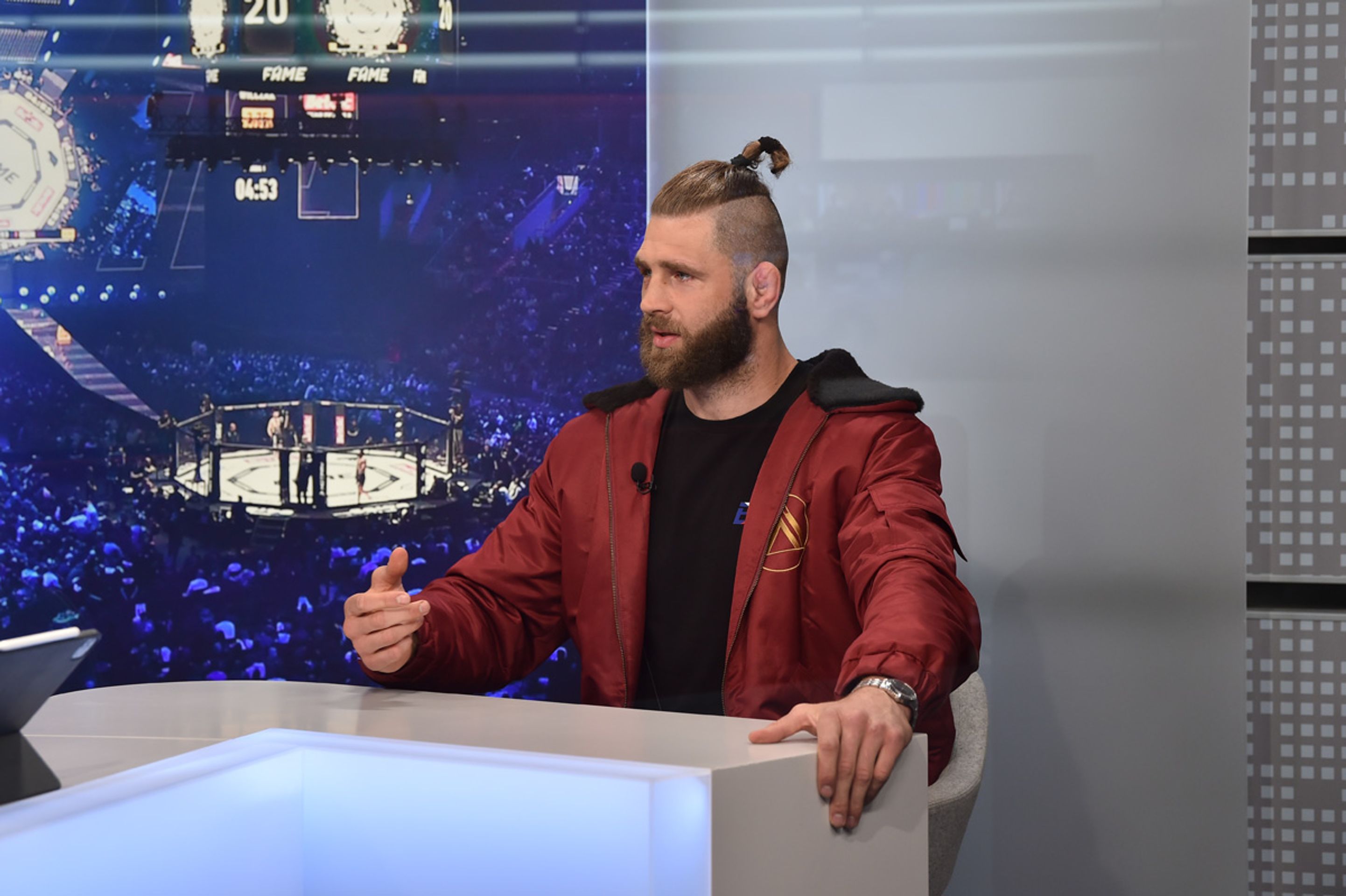 Jiří Procházka na rozhovoru (2) - Jiří Procházka navštívil TV Nova (13/15)