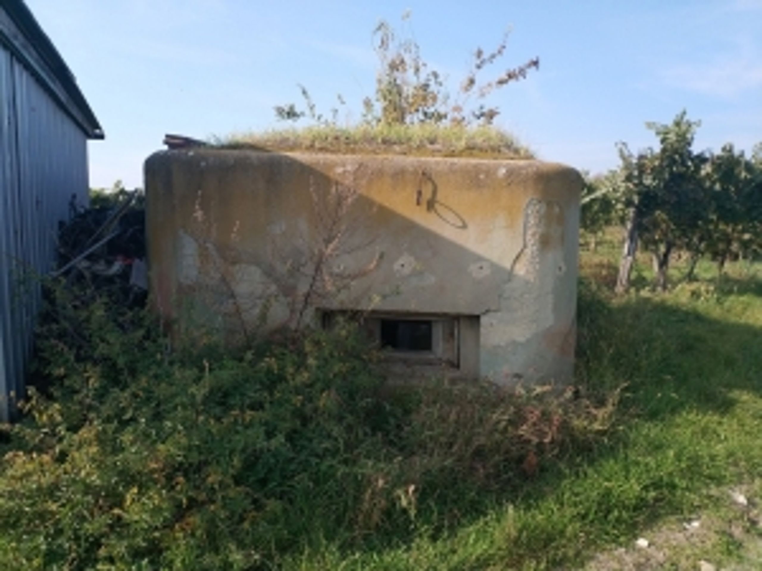 Nabídka nemovitého majetku - bunkr s pozemkem („řopík“) SLO VEČ 730OL, Mikulov - GALERIE: Nabídka nemovitého majetku (27/45)